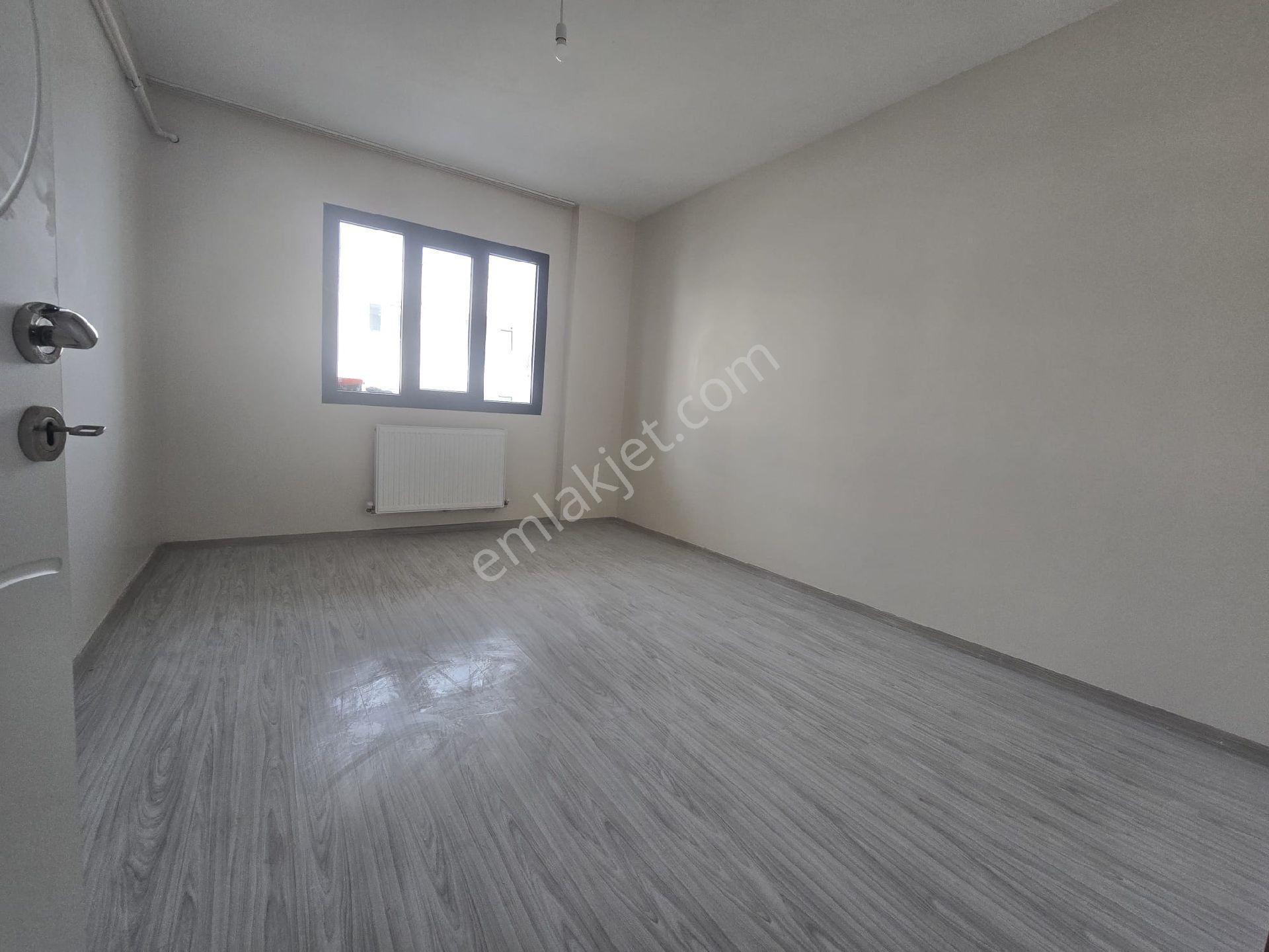 Manisa Yunusemre Muradiyede 2+1 Kapalı Mutfak Kiralık Daire - Görsel 17