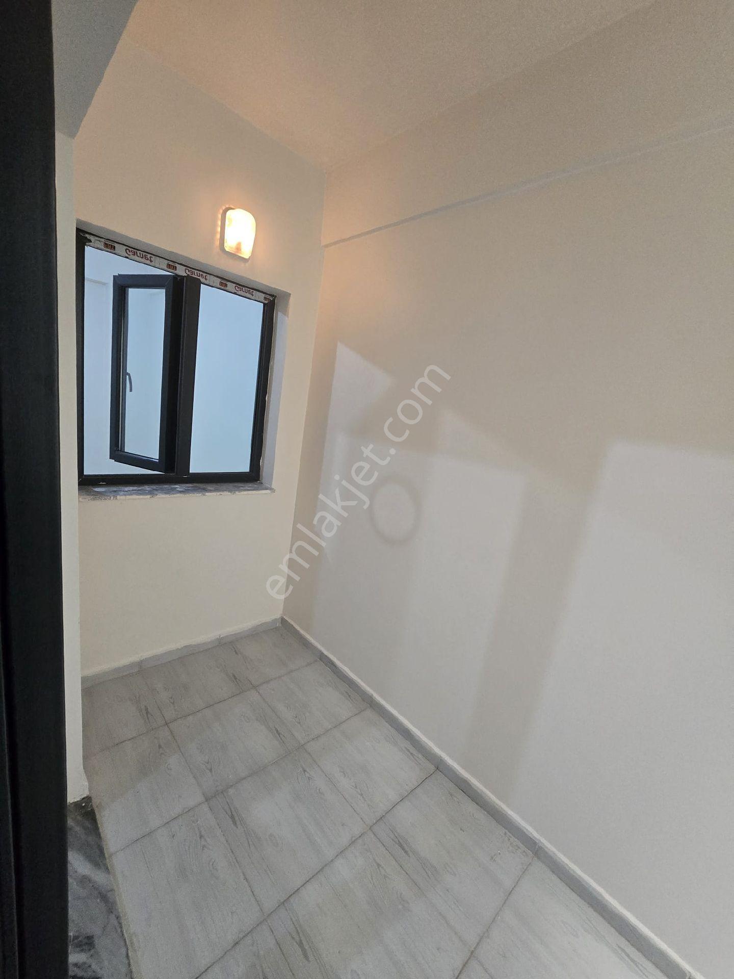 Manisa Yunusemre Muradiyede 2+1 Kapalı Mutfak Kiralık Daire - Görsel 3