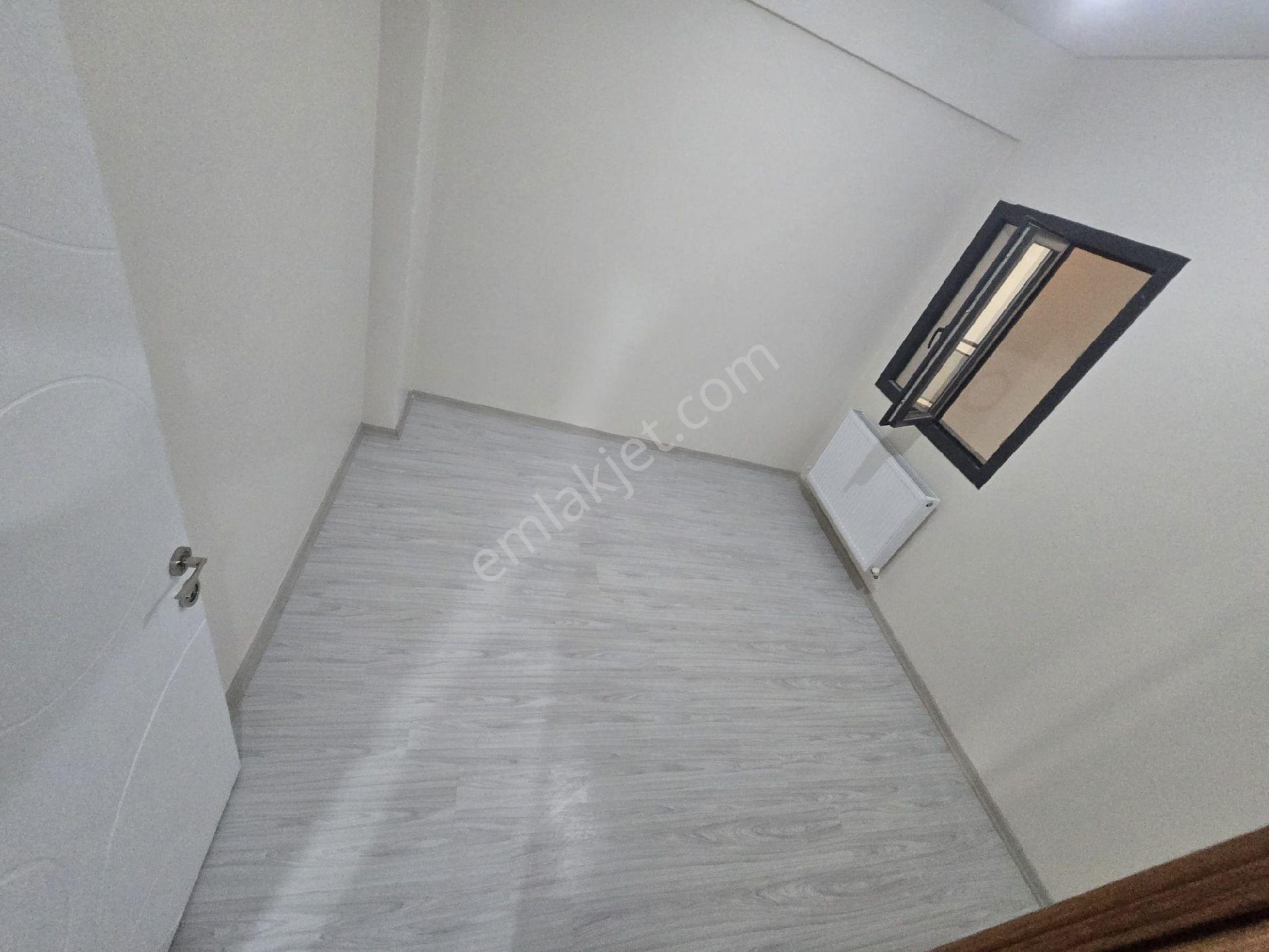 Manisa Yunusemre Muradiyede 2+1 Kapalı Mutfak Kiralık Daire - Görsel 8