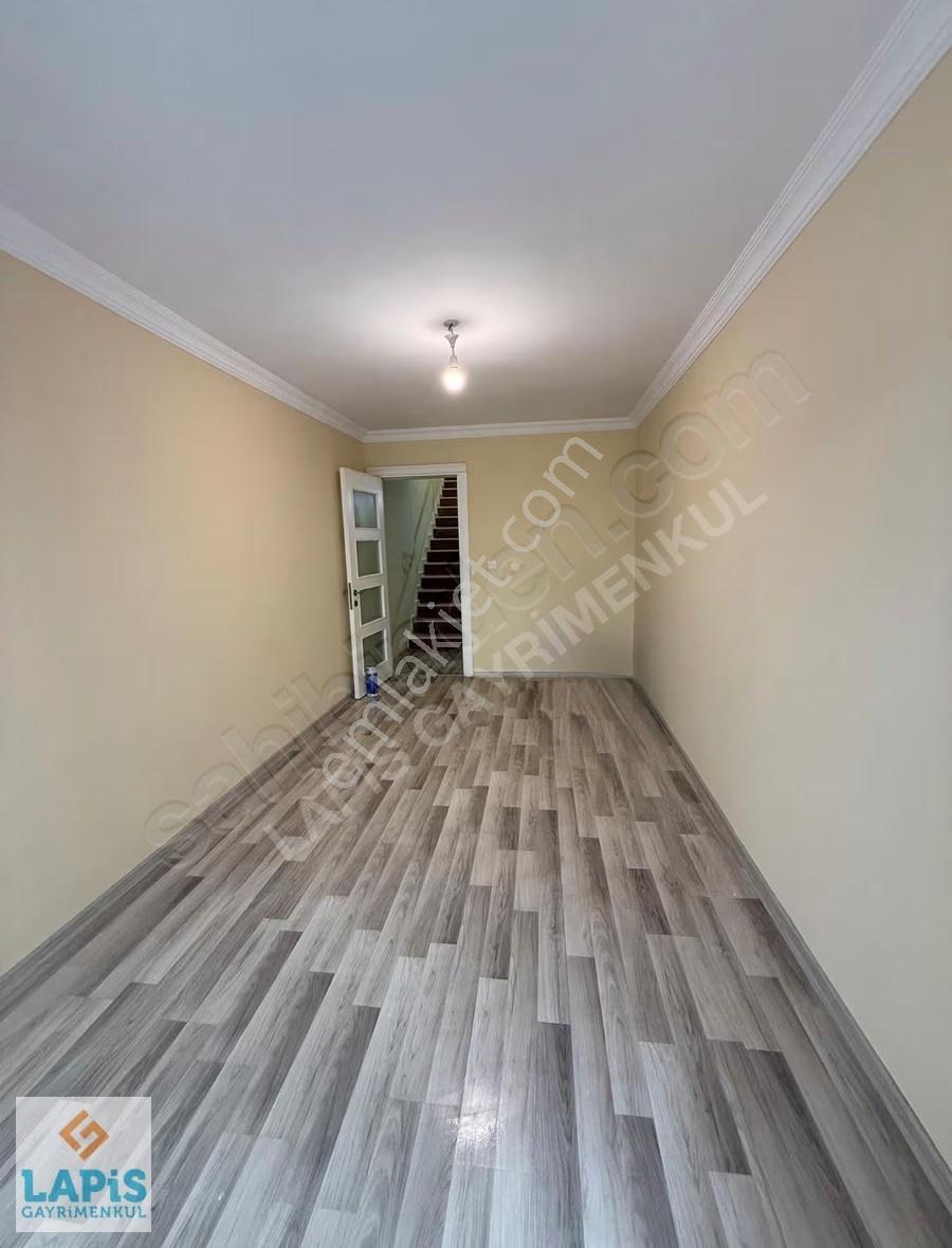 Davutlar Merkezde 5+1 Asansörlü Satılık Çatı Dubleks Daire - Görsel 3