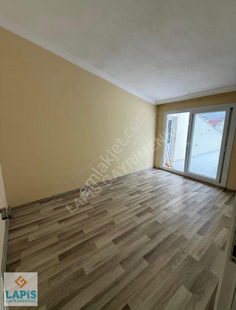 Davutlar Merkezde 5+1 Asansörlü Satılık Çatı Dubleks Daire - Görsel 4