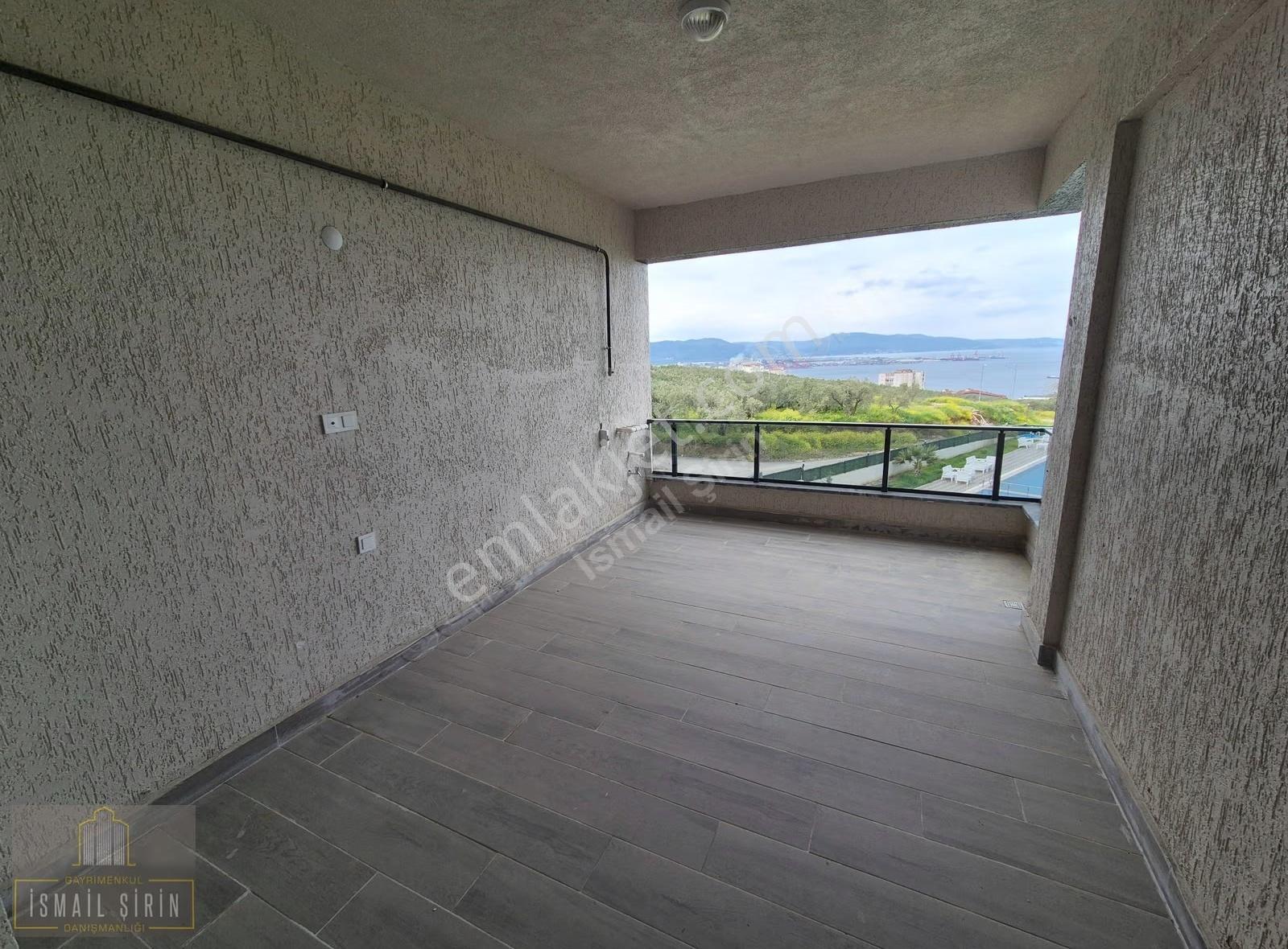 Şirinden Gemlik Cumhuriyet Mah. Manastır Orçe Green'de Deniz Manzaralı Havuzlu 3+1 Daire - Görsel 12