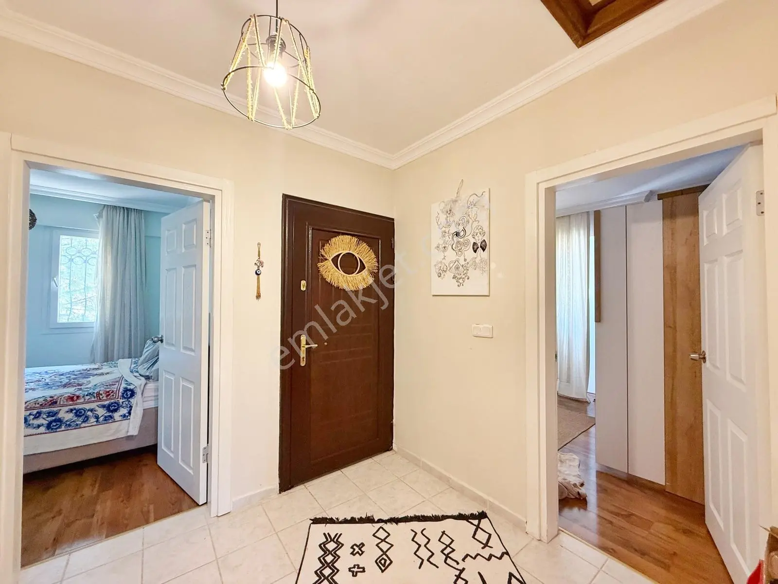 Zeytindalı Çam Evlerinde Havuzlu Site İçinde Satılık 2+1 Daire - Görsel 3