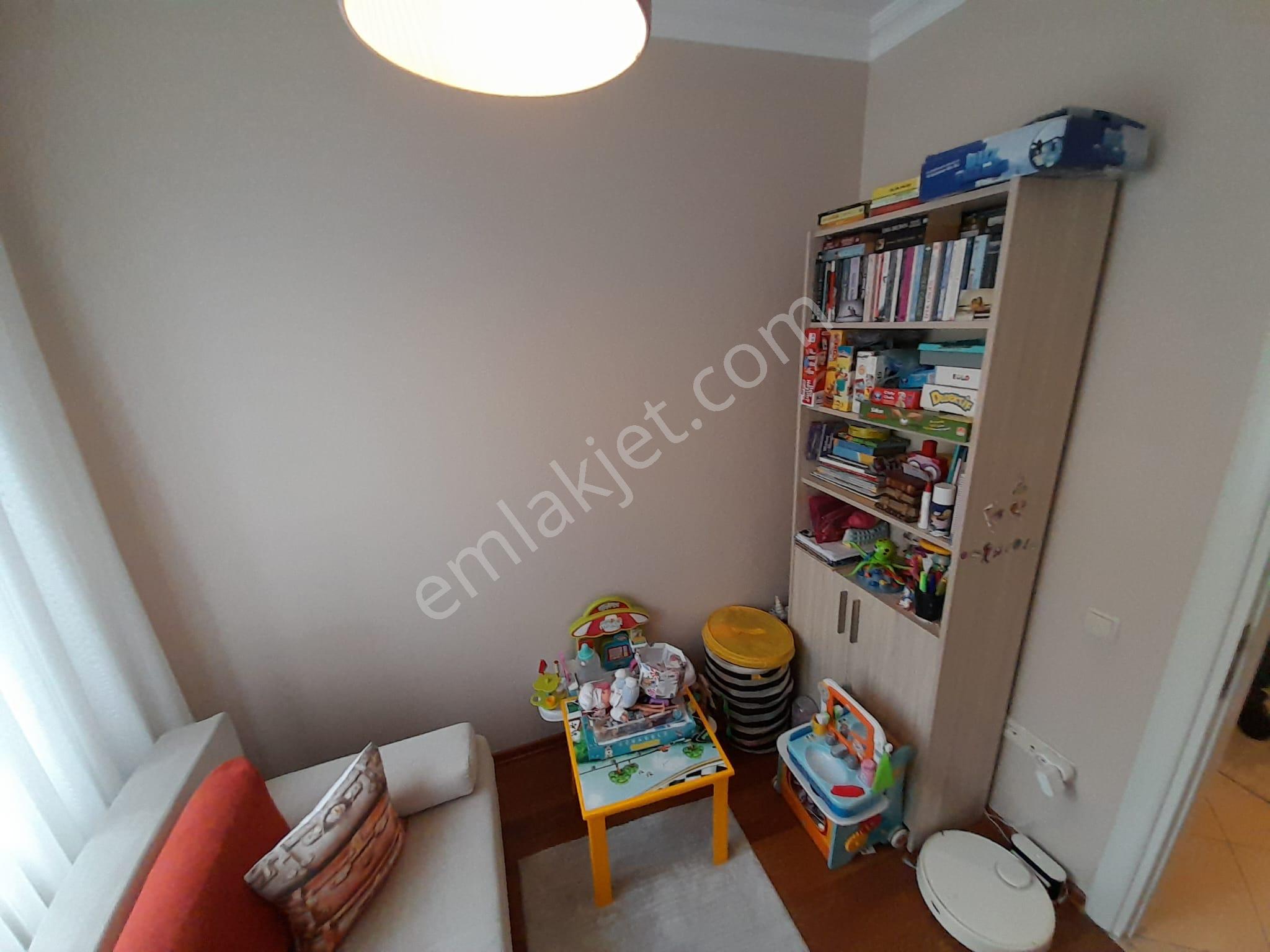 Bakırköy Kartaltepe Zuhuratbaba Cd E Banyolu Kapalı Otoparklı 3+1 Satılık Daire - Görsel 18