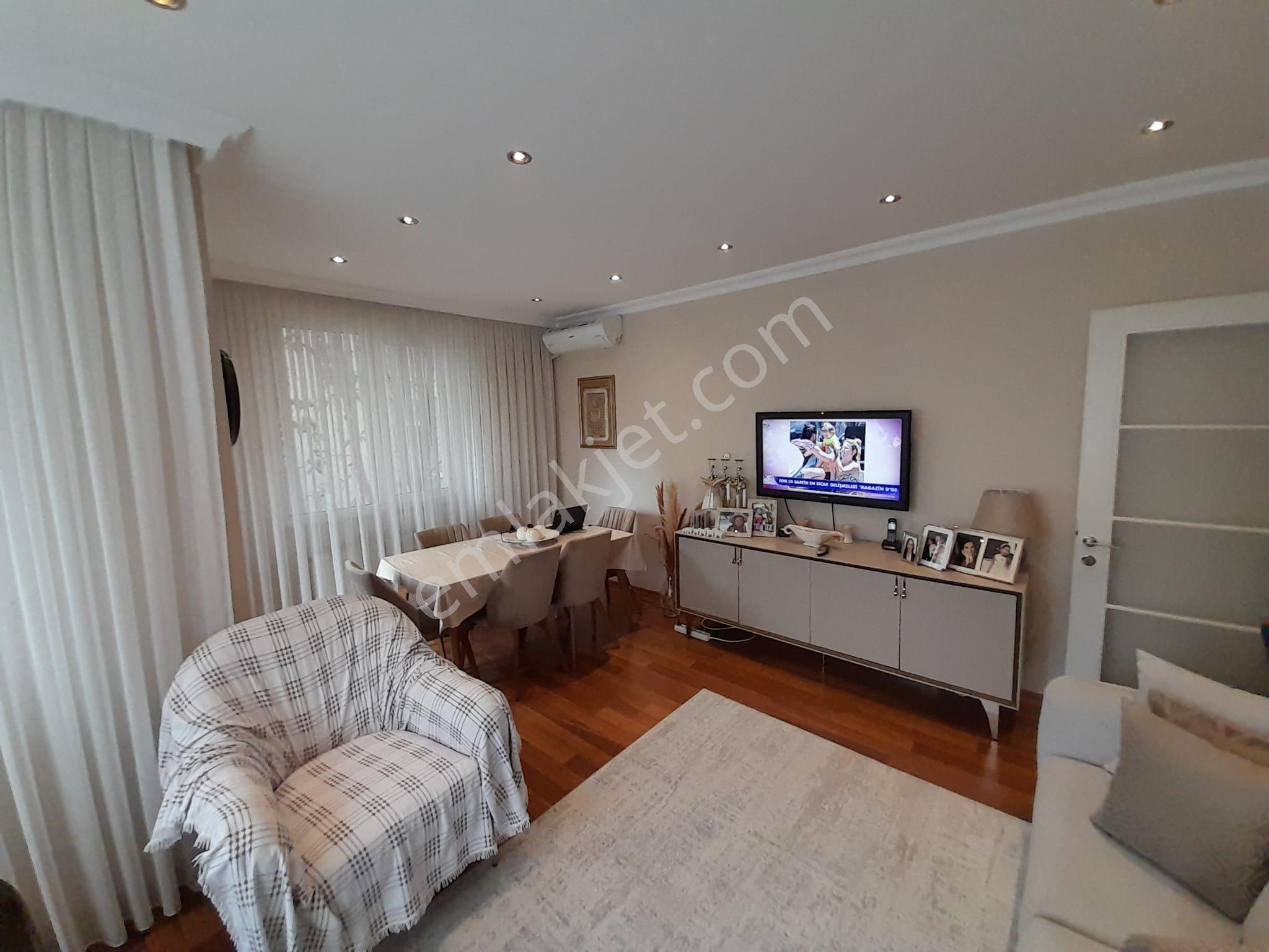 Bakırköy Kartaltepe Zuhuratbaba Cd E Banyolu Kapalı Otoparklı 3+1 Satılık Daire - Görsel 8