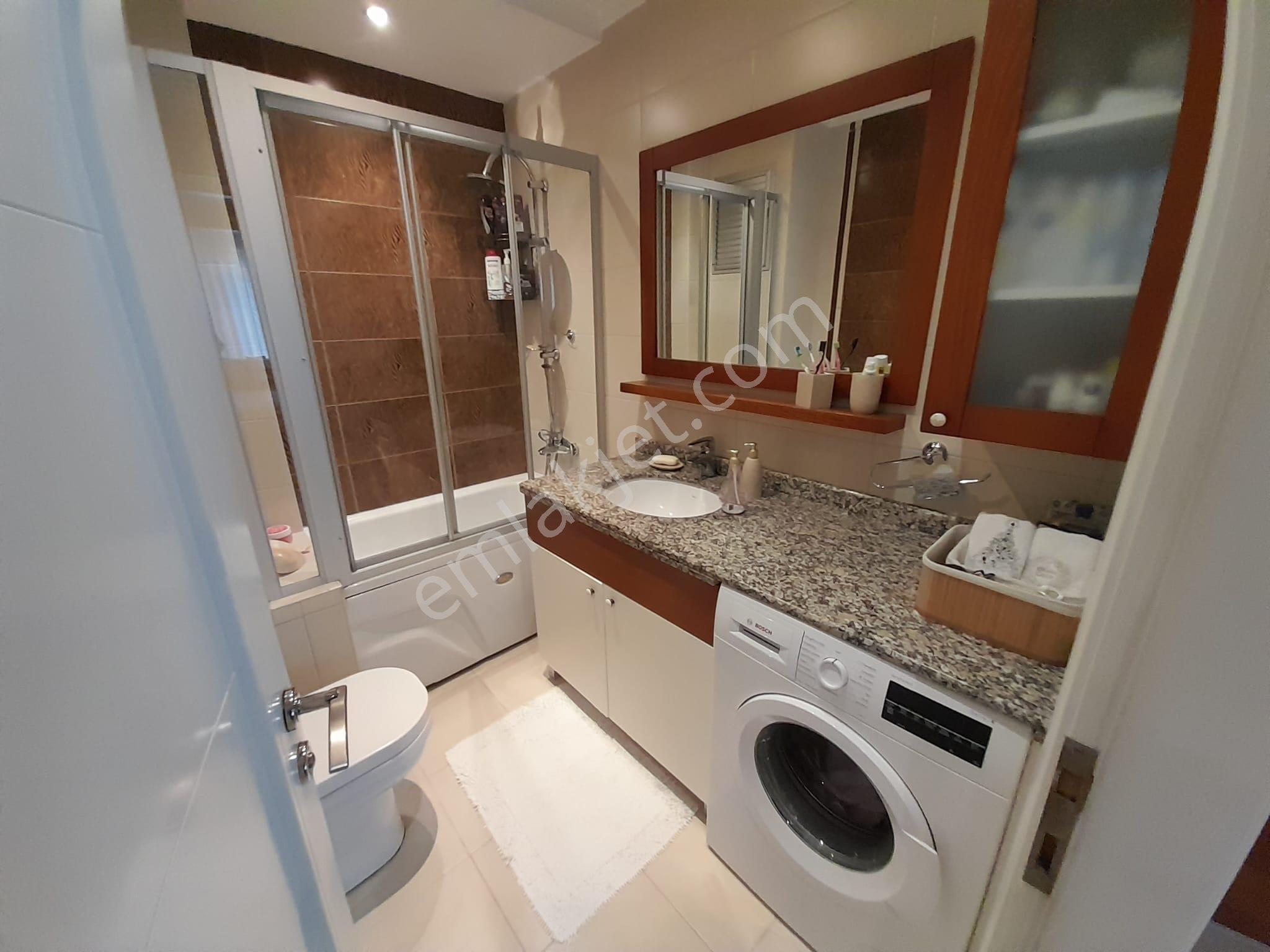 Bakırköy Kartaltepe Zuhuratbaba Cd E Banyolu Kapalı Otoparklı 3+1 Satılık Daire - Görsel 21
