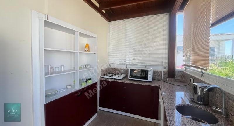 Merkezi Konumda Plajlı Tam Müstakil Manzaralı 3+2 Villa - Görsel 5