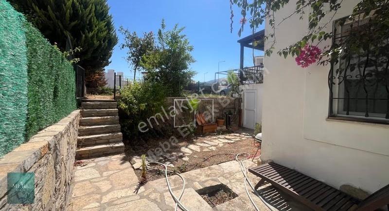 Merkezi Konumda Plajlı Tam Müstakil Manzaralı 3+2 Villa - Görsel 12
