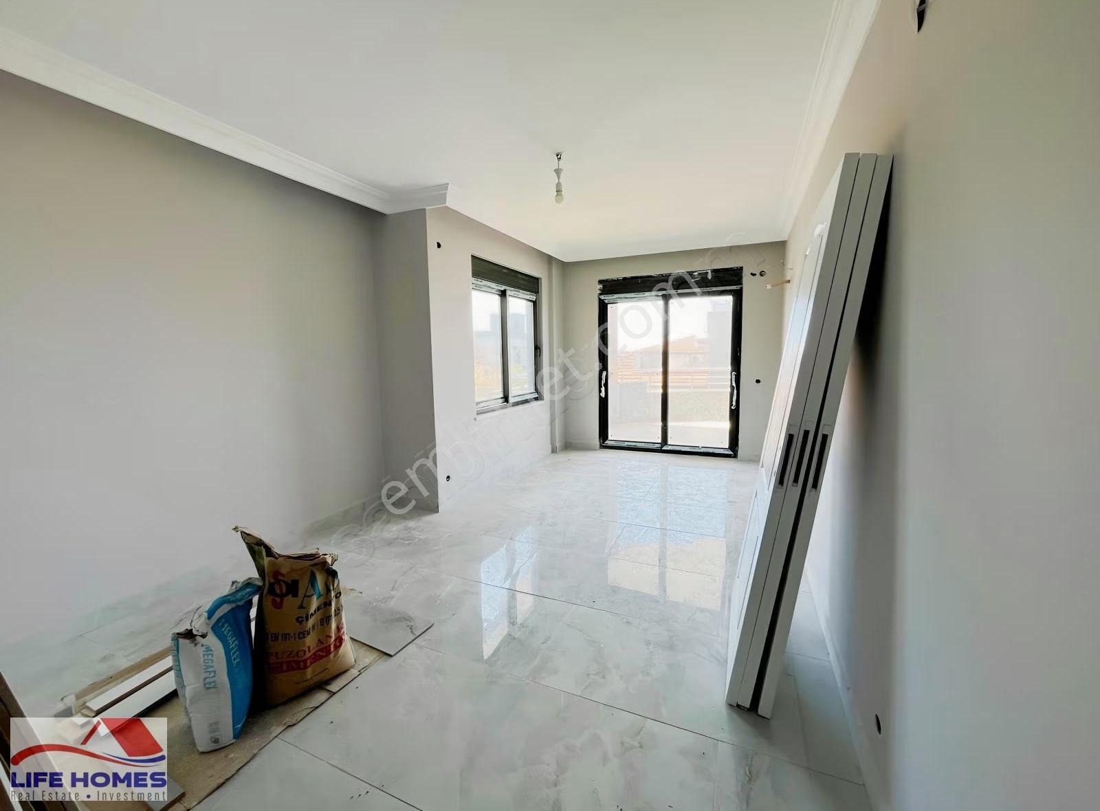 Alanya Bektaş'ta Deniz Manzaralı, Havuzlu Ve Bahçeli İkiz Villa - Görsel 6