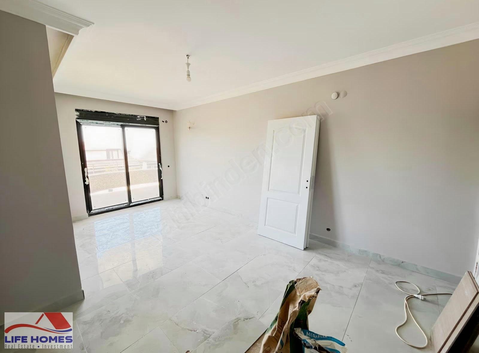 Alanya Bektaş'ta Deniz Manzaralı, Havuzlu Ve Bahçeli İkiz Villa - Görsel 20