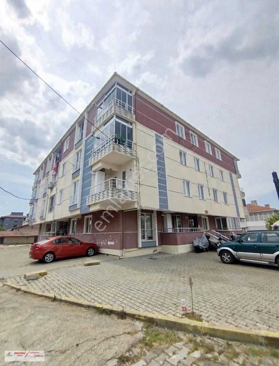 Tekirdağ Muratlı Kurtpınar Mh'de Satılık 1+1 Daire