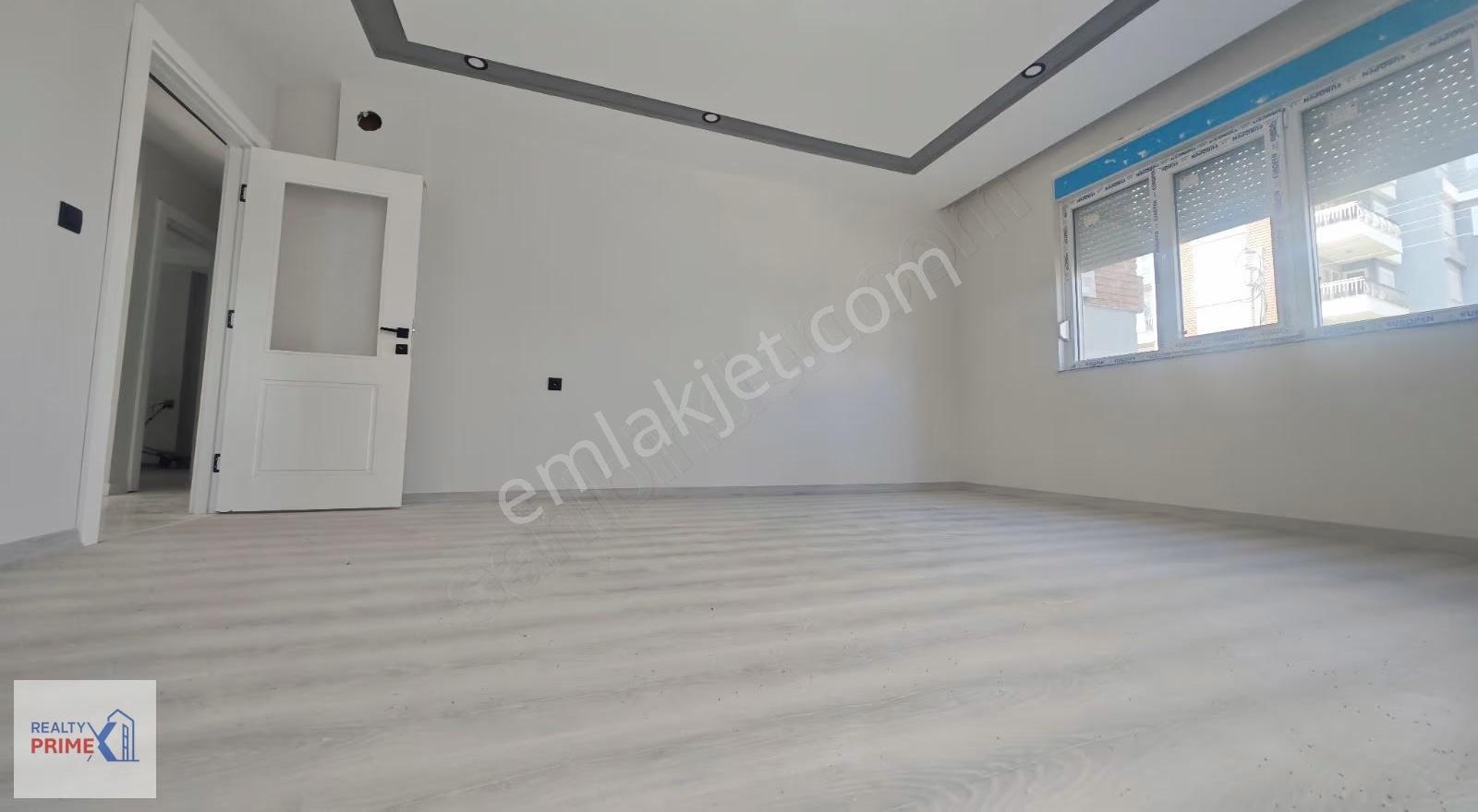 Antalya Kepez Aktoprakta Havuzlu Sitede Satılık 2+1 Giriş Kat - Görsel 2