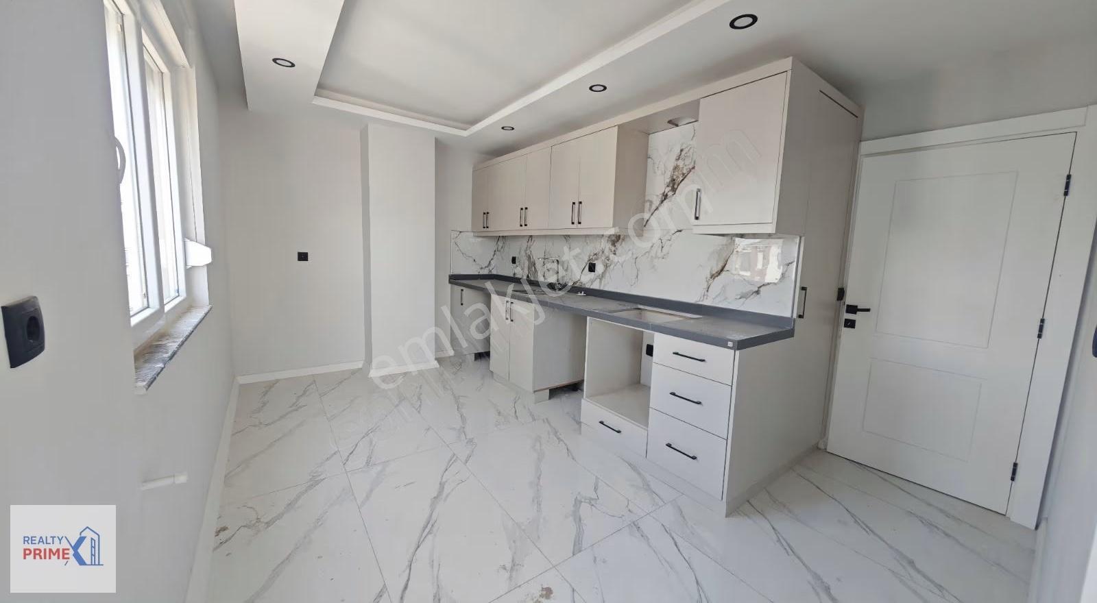 Kepez Aktoprak Mahallesi Havuzlu Sitede Katta 2+1 Satılık Daire