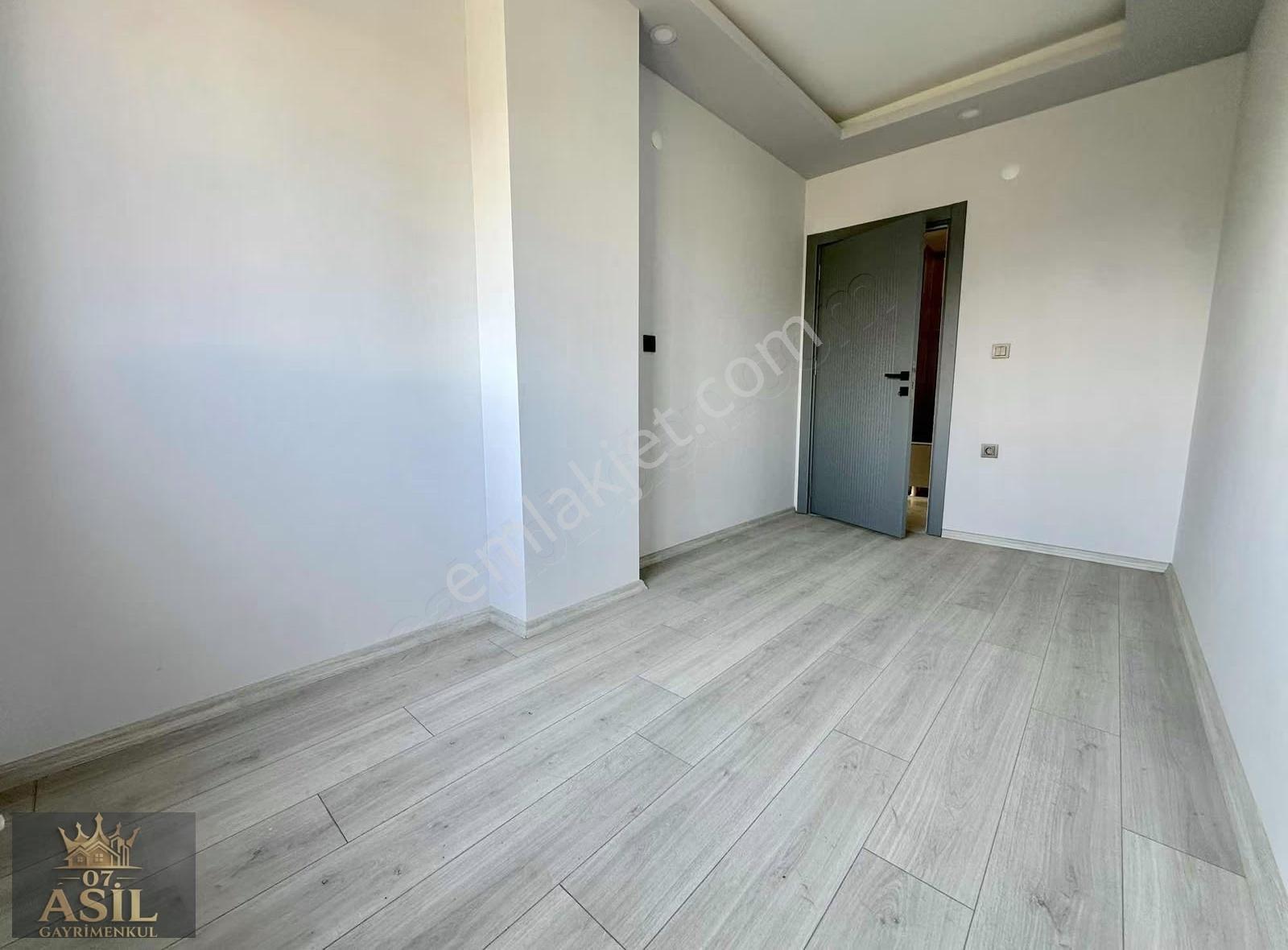 Teomanpaşada Açık Mutfaklı Çok Şık Bir Daire - Görsel 26