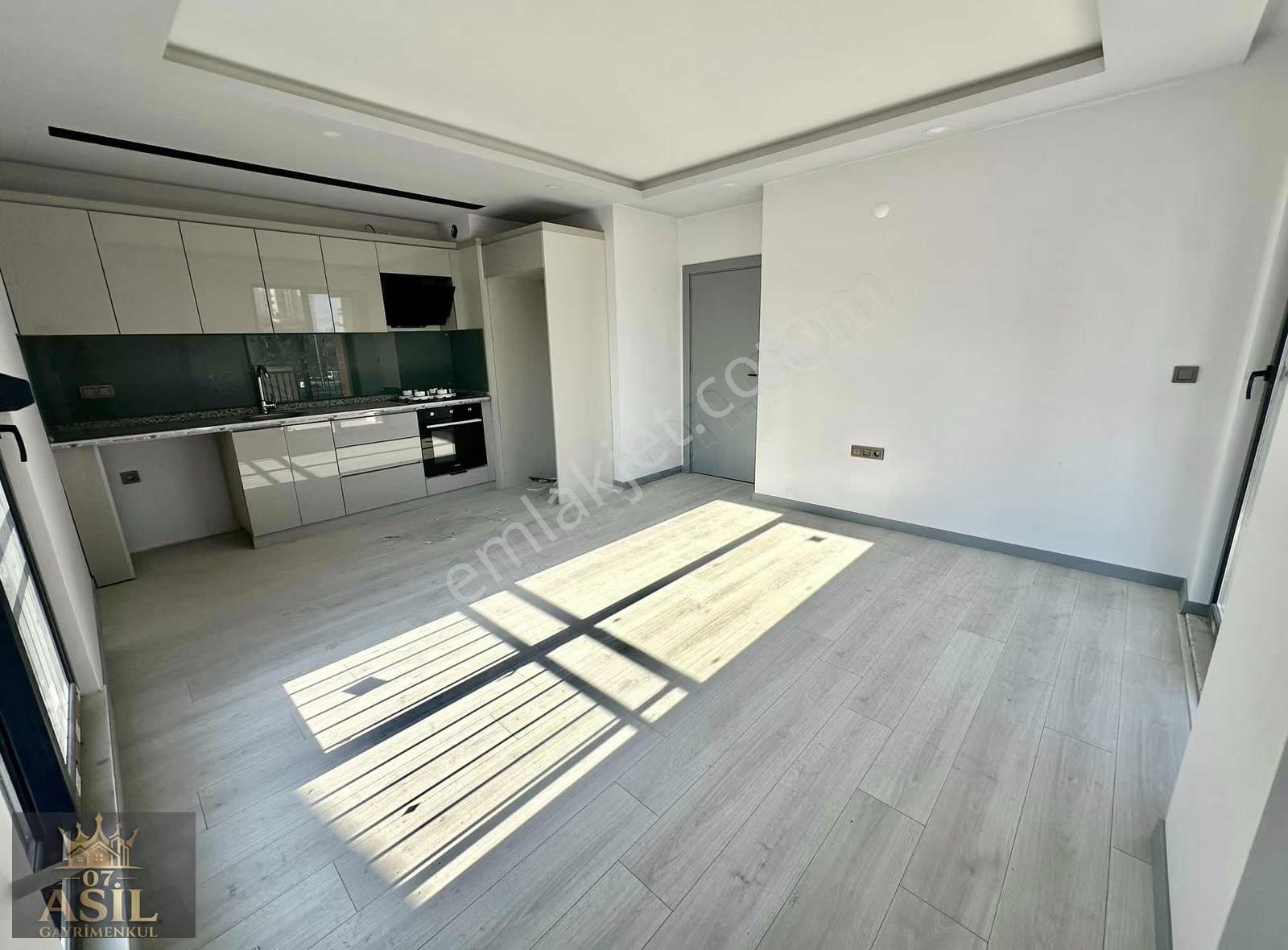 Teomanpaşada Açık Mutfaklı Çok Şık Bir Daire - Görsel 22