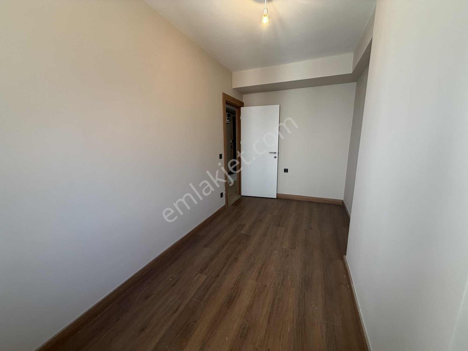 Zorlu Holding Karşısı 3+1 Otoparklı Asansörlü Dublex Daire - Görsel 17