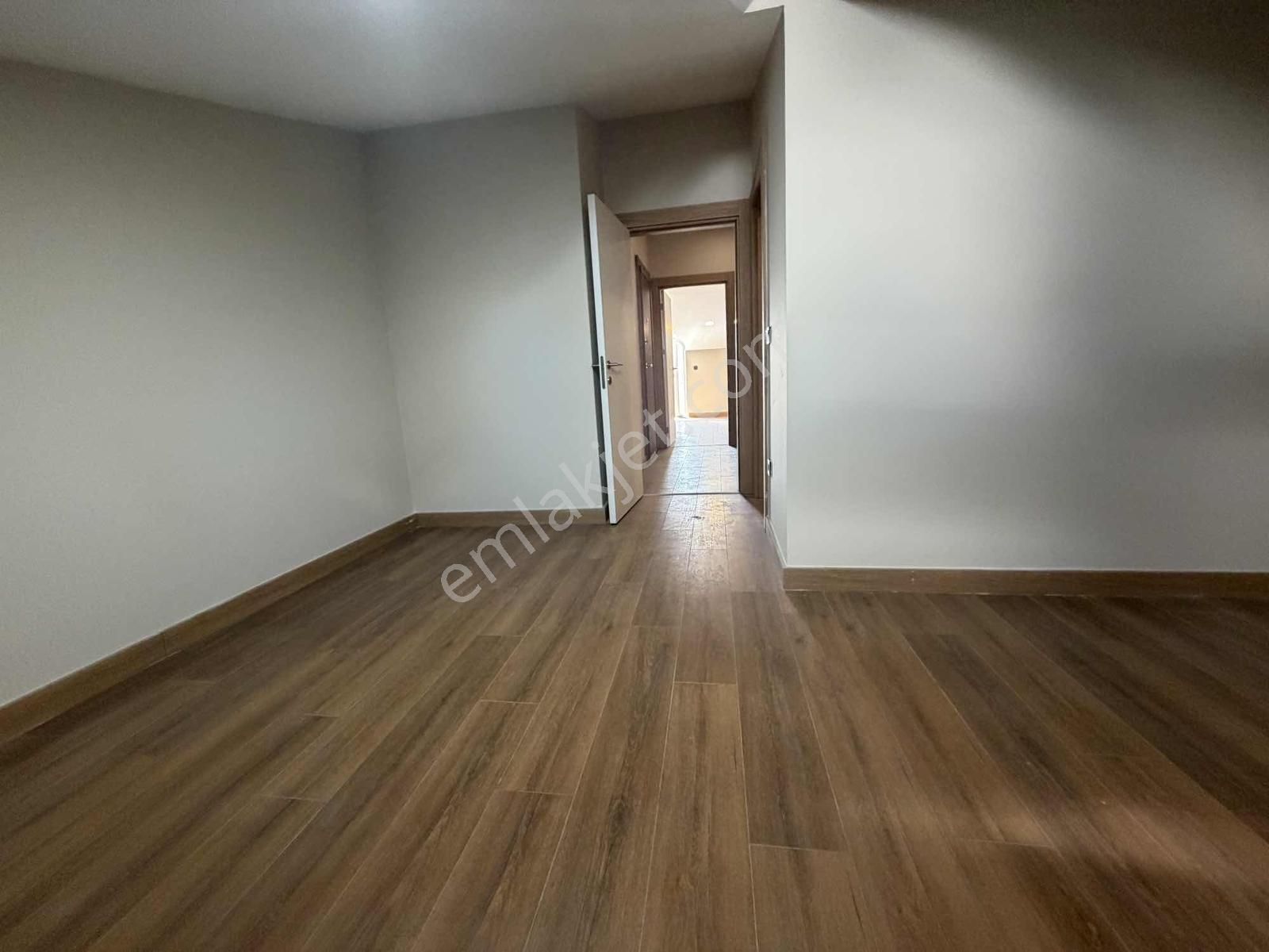 Zorlu Holding Karşısı 3+1 Otoparklı Asansörlü Dublex Daire - Görsel 24