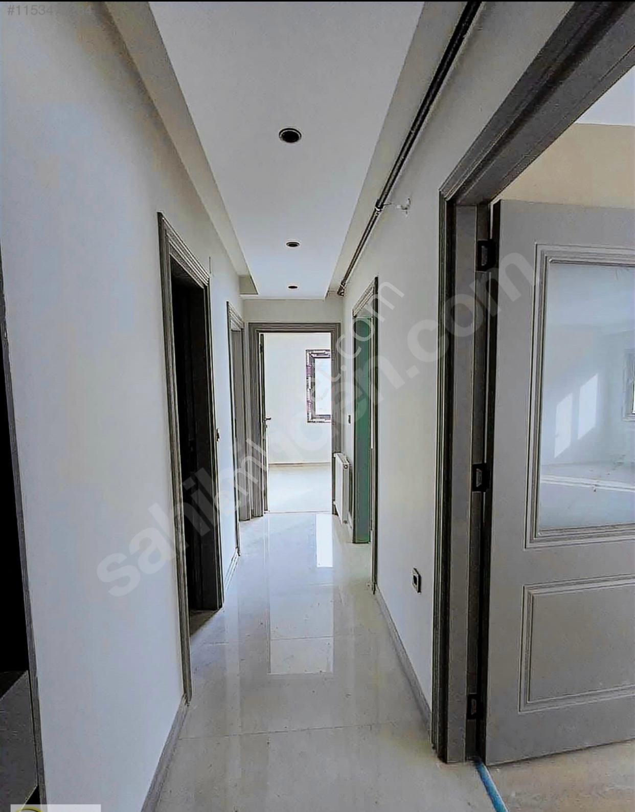 Emfadan Sıfır Ultra Lüks Sitede D.gazlı 3+1 Ç.banyo Daire - Görsel 3