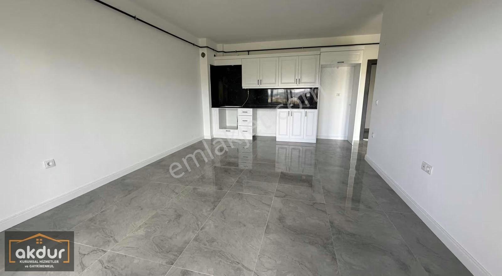Akdur'dan Tekkeköy'de Kiralık 1+1 Hastane Projesi Yanın'da Daire - Görsel 7
