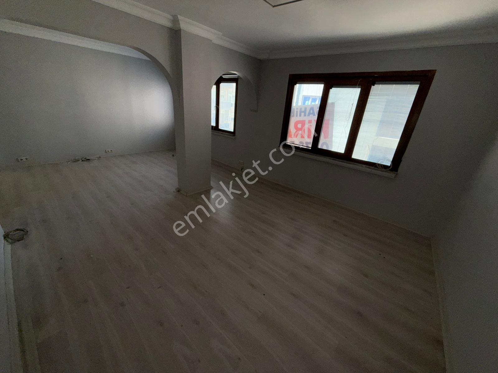 Şirinevler Meydanda 1+1 50 M2 Klimalı 2. Kat Kiralık Ofis - Görsel 5