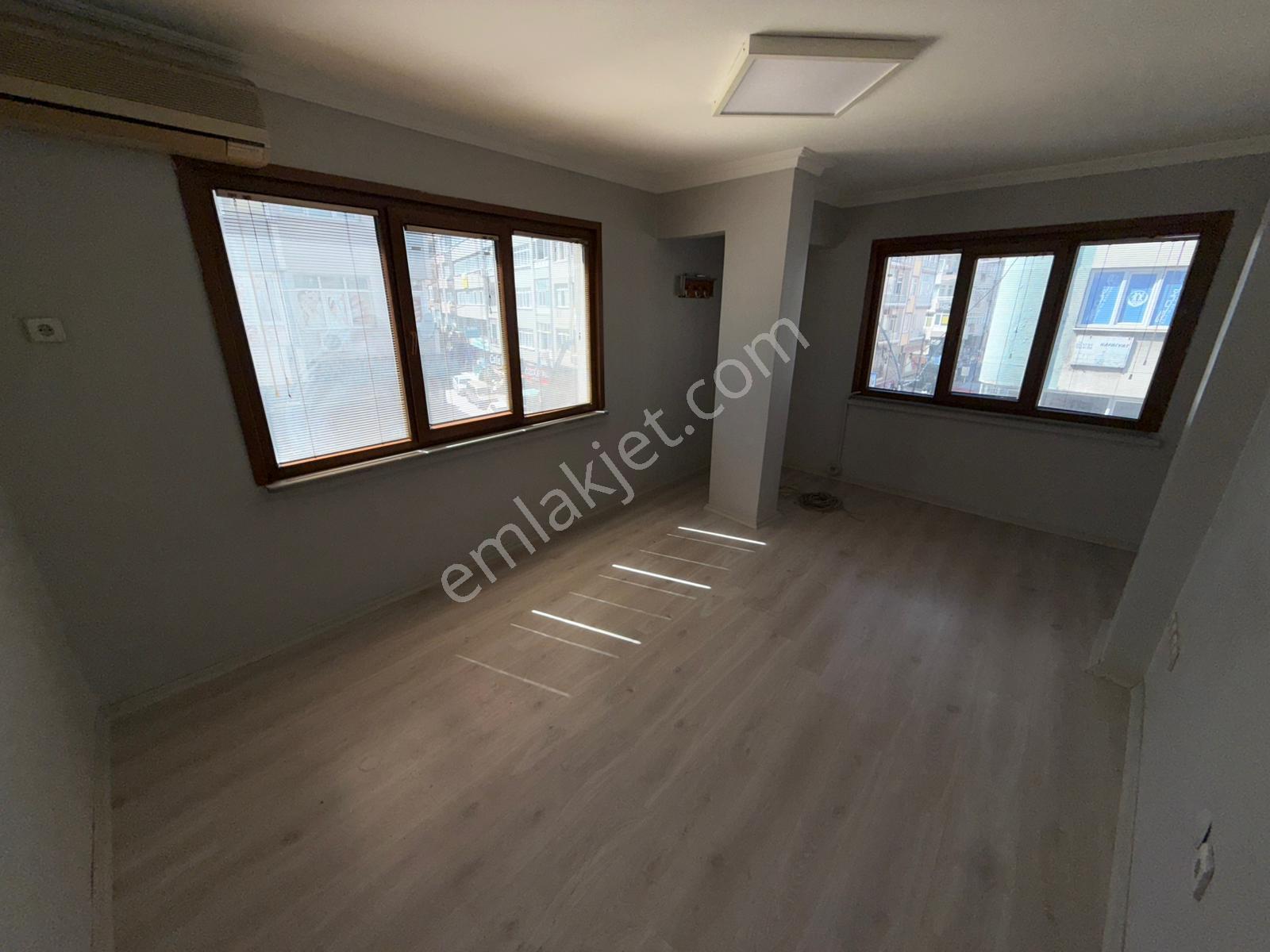 Şirinevler Meydanda 1+1 50 M2 Klimalı 2. Kat Kiralık Ofis - Görsel 7