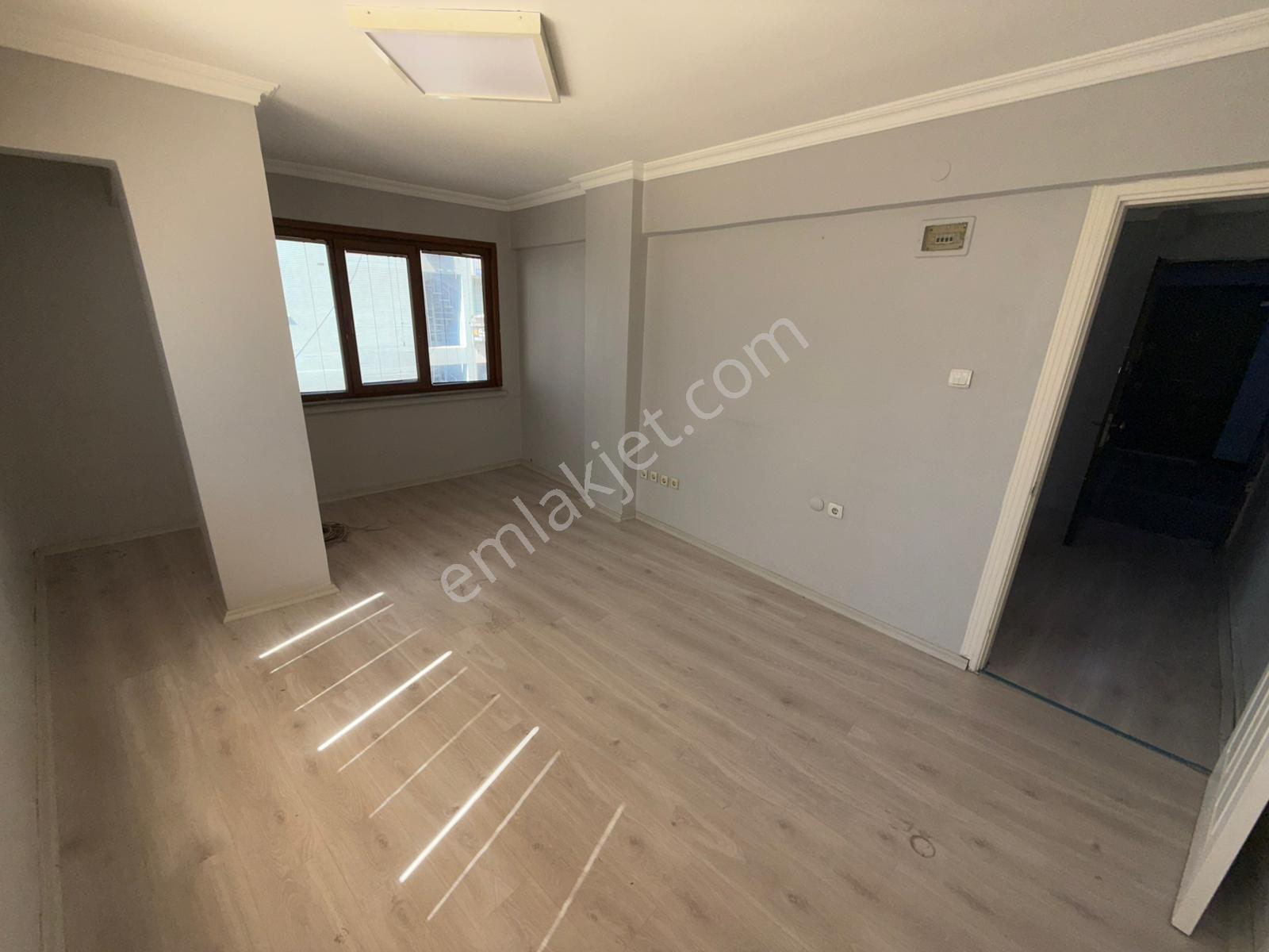 Şirinevler Meydanda 1+1 50 M2 Klimalı 2. Kat Kiralık Ofis - Görsel 9