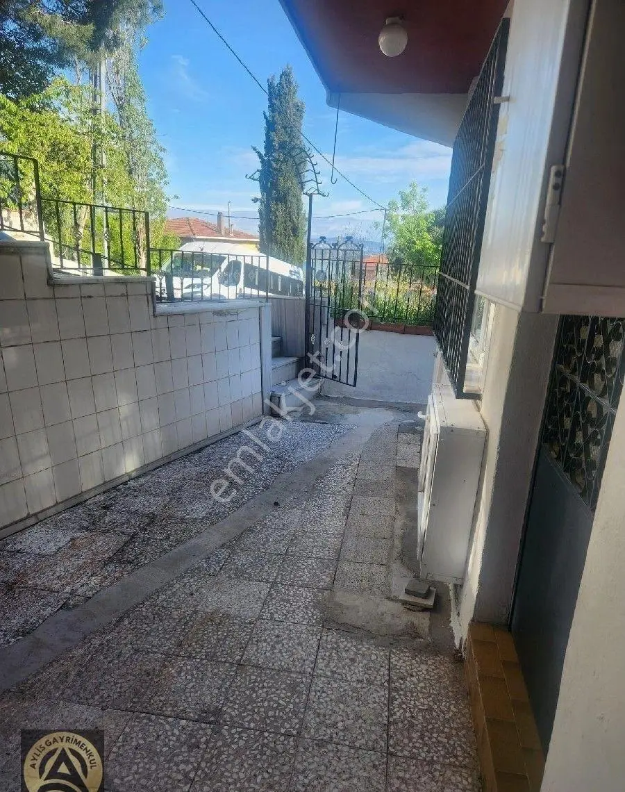 Sarıyer Madende 3+1 Geniş Kullanımlı Ferah Kiralık Daire. - Görsel 4