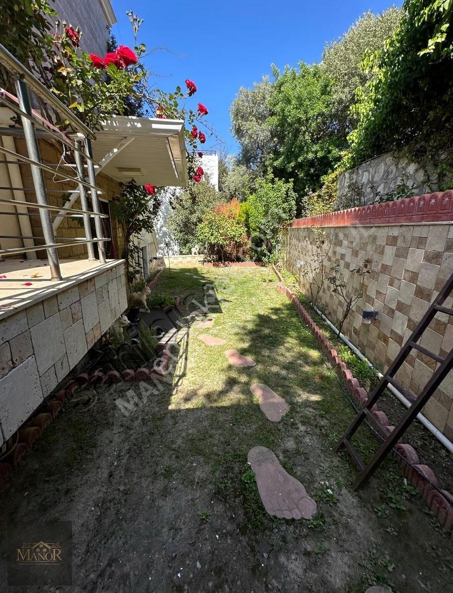 Kuşadası Kadınlar Denizi'nde Eşyalı Müstakil Villa - Görsel 27