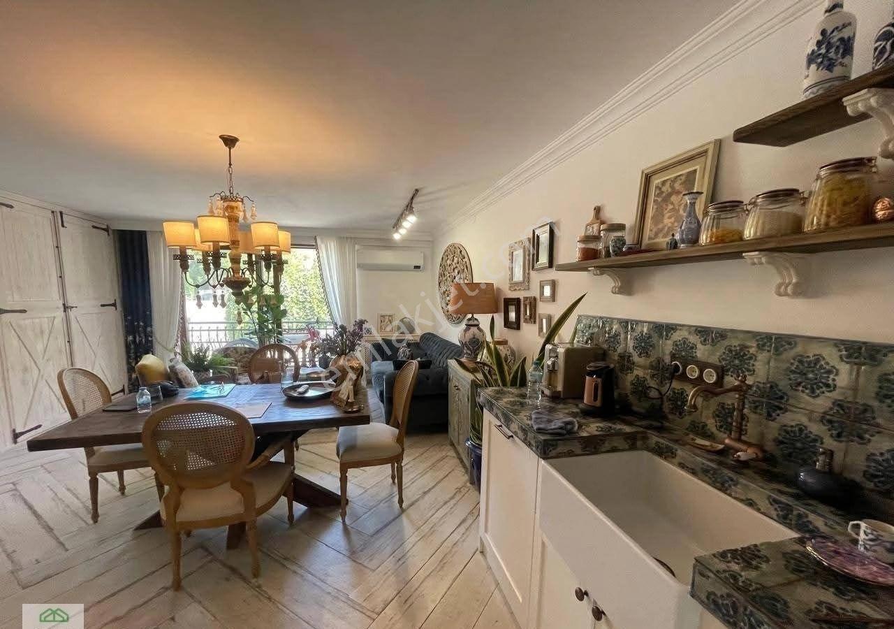 Kuşadası Marina'da 2+1 Eşyalı Satılık Lüx Dublex Daire - Görsel 9