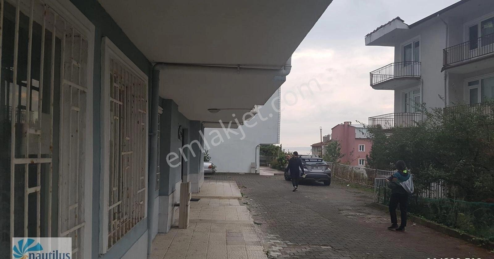 Gölcük Değirmendere Manzaralı, Bahçeli 3+1 Satılık Daire - Görsel 4