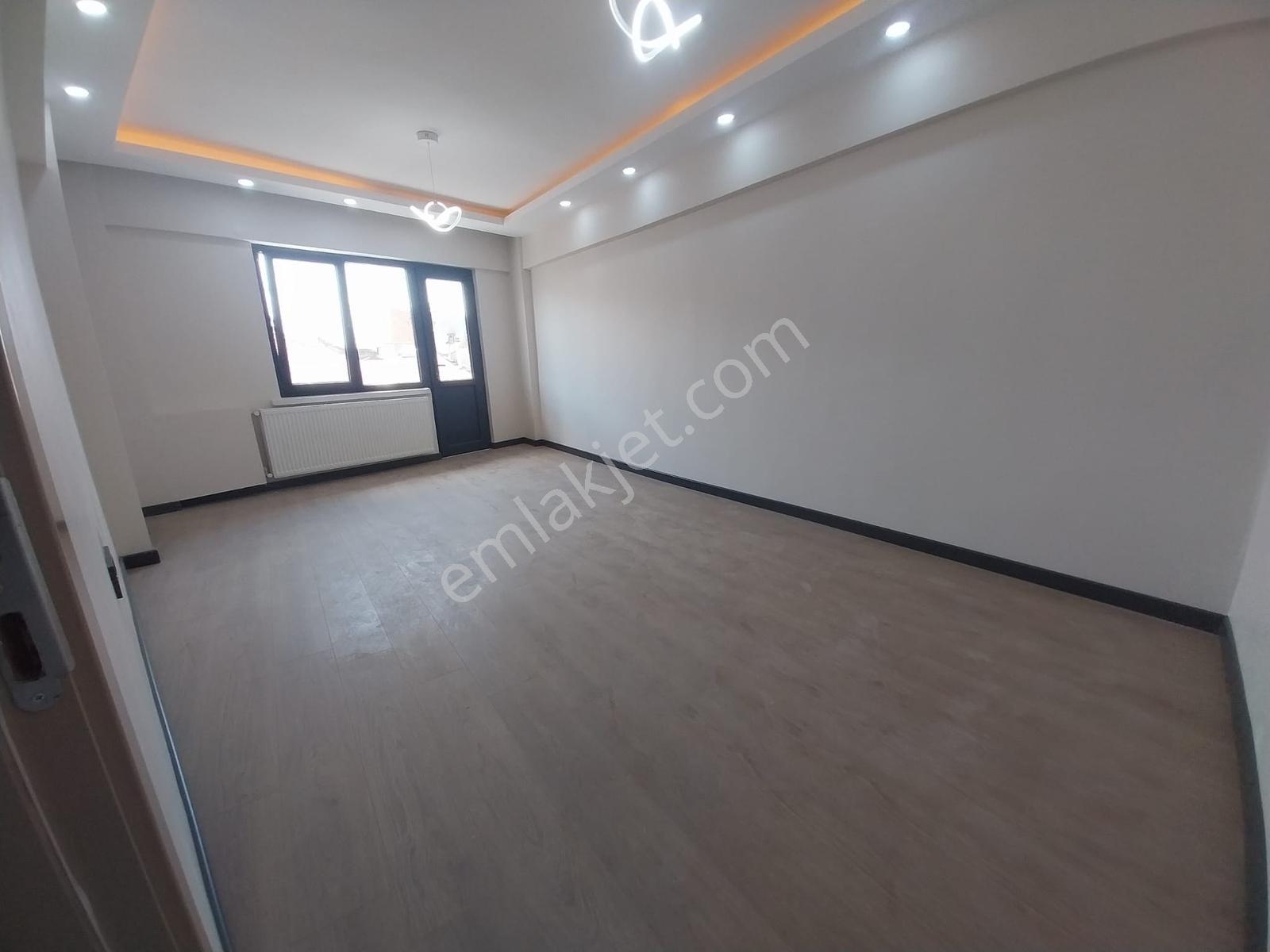 Şeker Mh. Sivrihisar Cd. İçi Full Yapılı Satılık 3+1 Daire - Görsel 12
