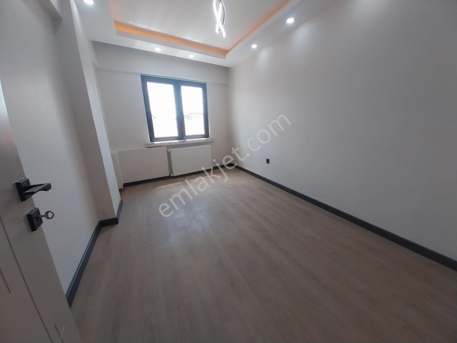 Şeker Mh. Sivrihisar Cd. İçi Full Yapılı Satılık 3+1 Daire - Görsel 9