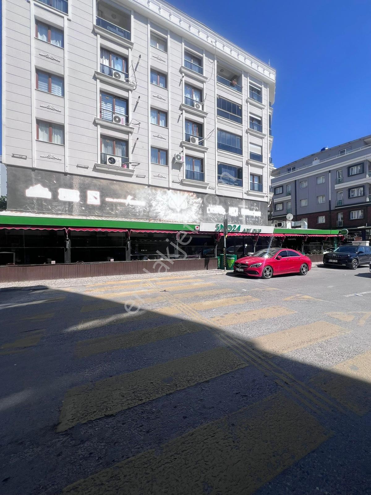Üniversiteye Komşu,cafeler Bölgesinde Prestijli Köşe Dükkan - Görsel 28