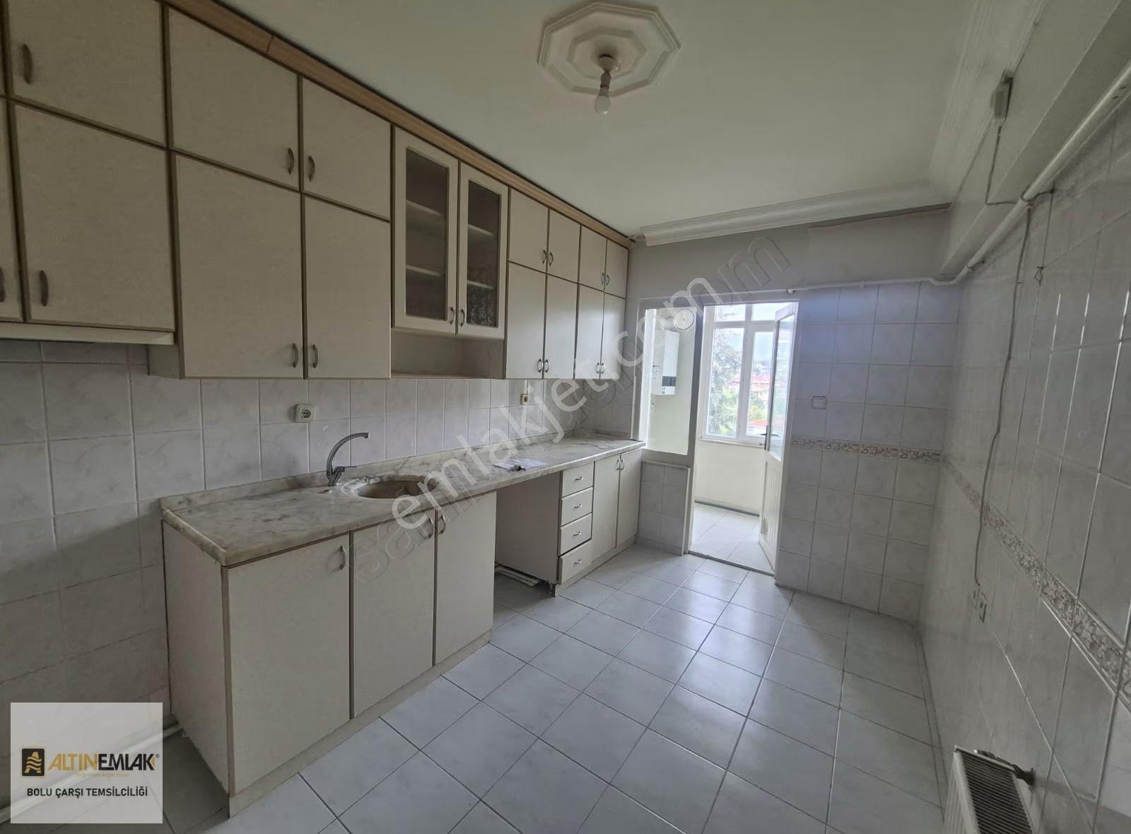 Orman Parkı Ve Hastane Yakını, Geniş Ferah 3+1 Kiralık Daire - Görsel 10