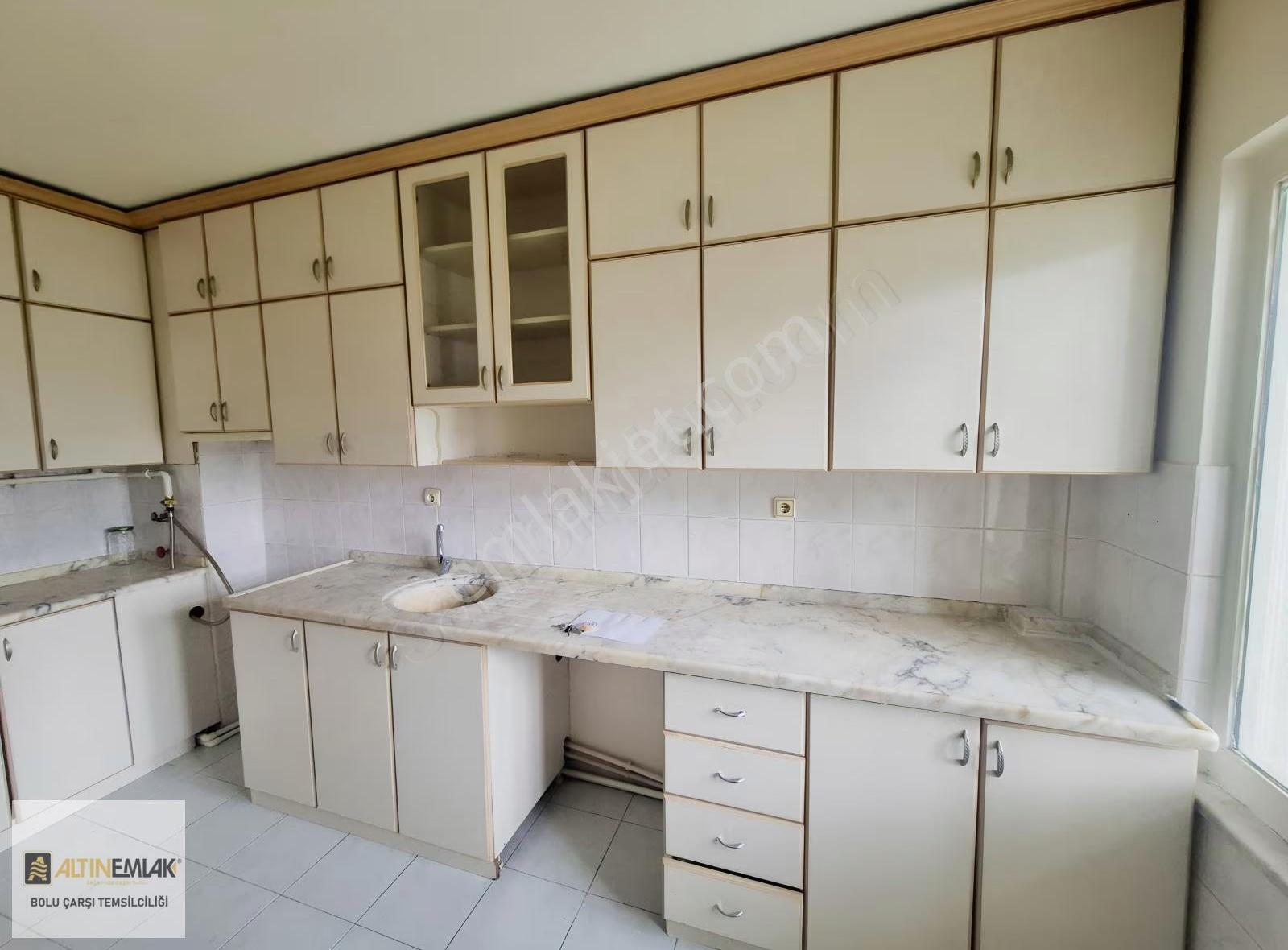 Orman Parkı Ve Hastane Yakını, Geniş Ferah 3+1 Kiralık Daire - Görsel 19