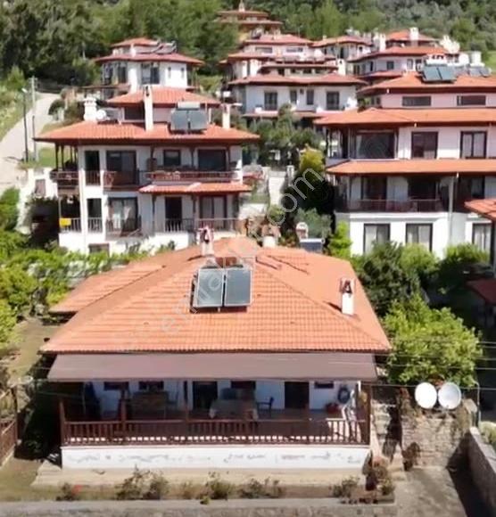 Akyaka' Da Muhteşem Deniz Manzaralı Müstakil Ev