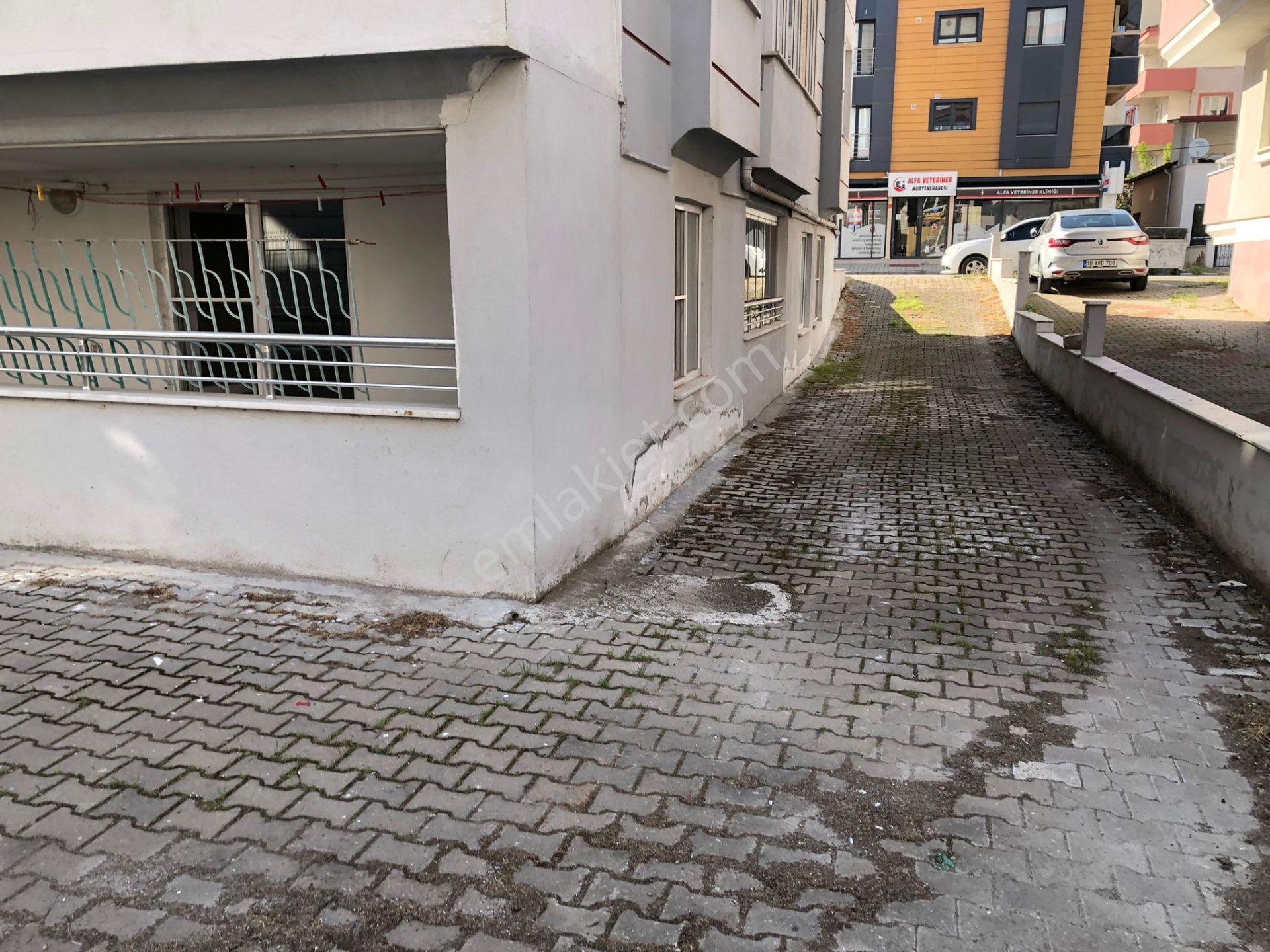 Cb King'den Bahçelievler Mahallesi Satılık Bahçe Katı Daire