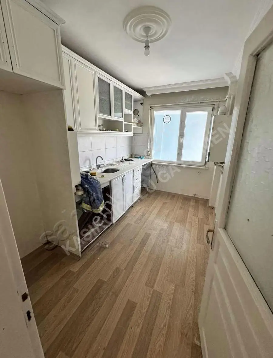 Ferhatpaşa Mahallesinde Kiralık 2+1 Daire İçi Yeni Yapılmış - Görsel 2