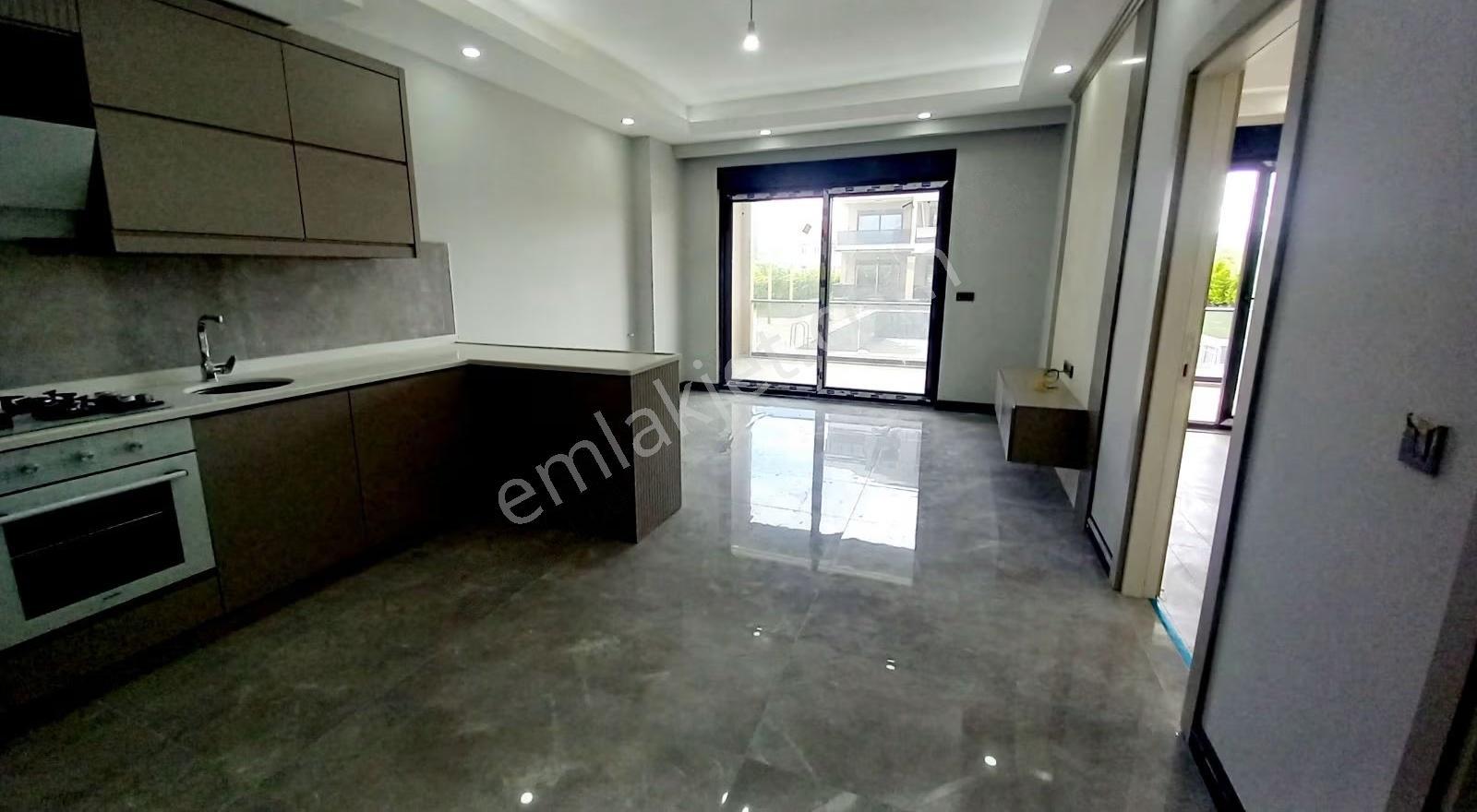 Ilıca Kolej Ve Çarşıya Yakın Havuzlu Lüks Daire Kiralık - Görsel 10
