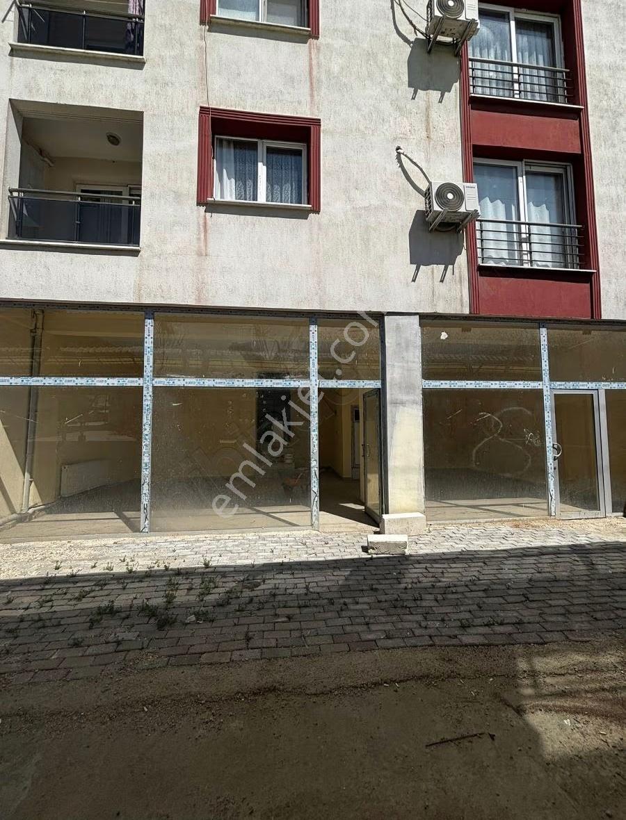 Kapalı Pazaryerine Sıfır Konumda Satılık Dükkan