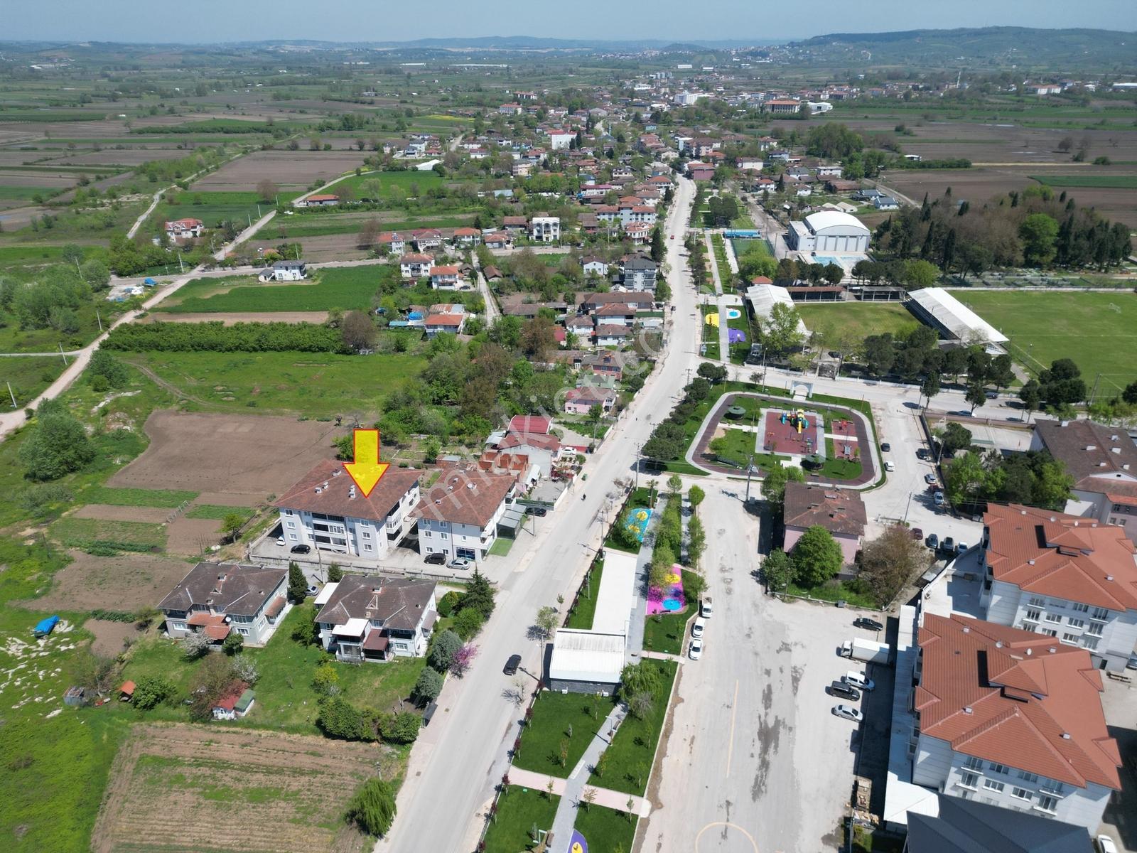 Söğütlü'de Kiralık Cadde Üzeri Arakat Geniş Daire - Görsel 9