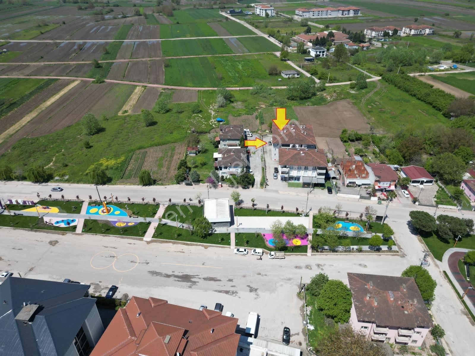 Söğütlü'de Kiralık Cadde Üzeri Arakat Geniş Daire - Görsel 8