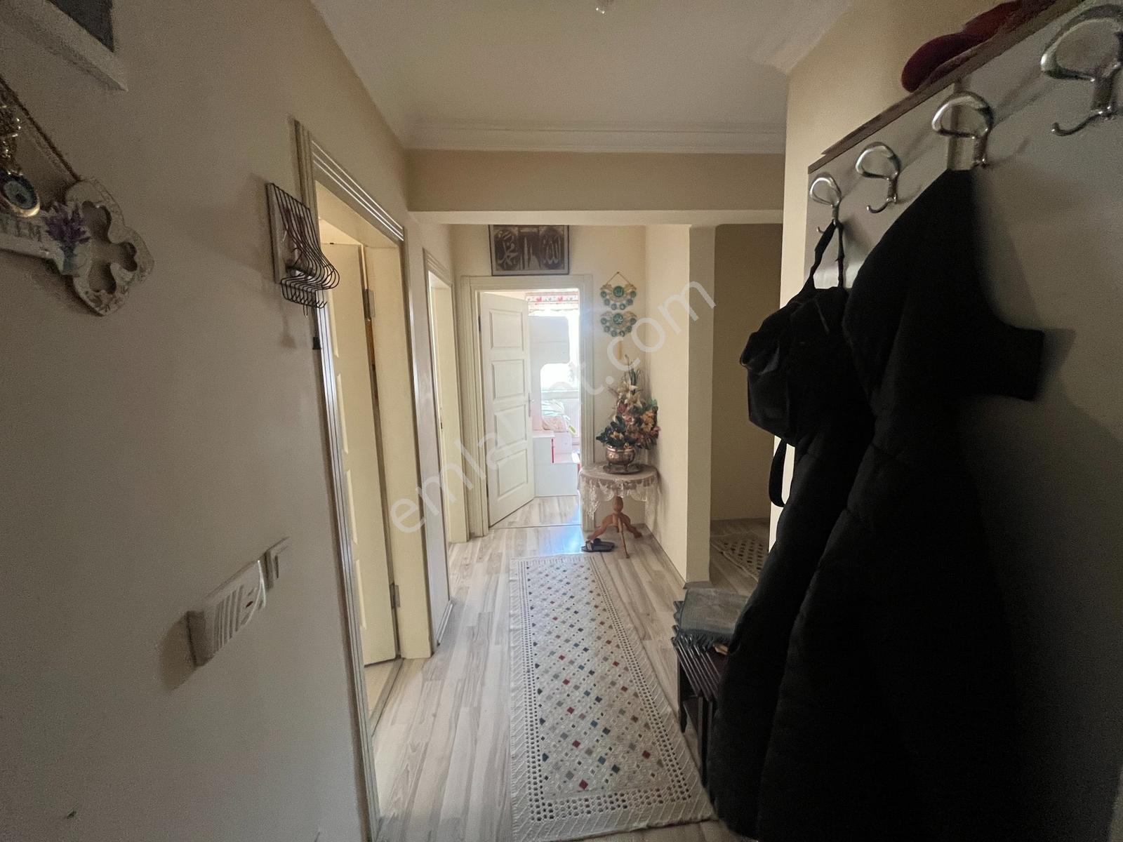 Söğütlü'de Kiralık Cadde Üzeri Arakat Geniş Daire - Görsel 13
