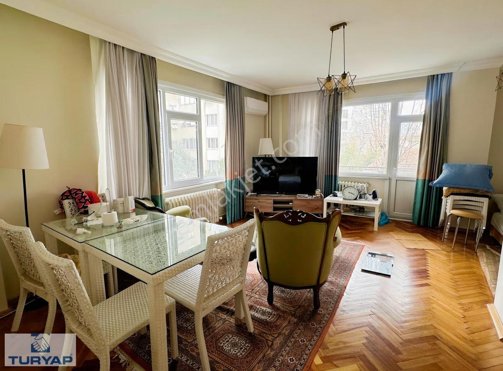Feneryolu Yıldıray Sokak Özgürlük Parkı Komşu Satılık 3+1 Daire