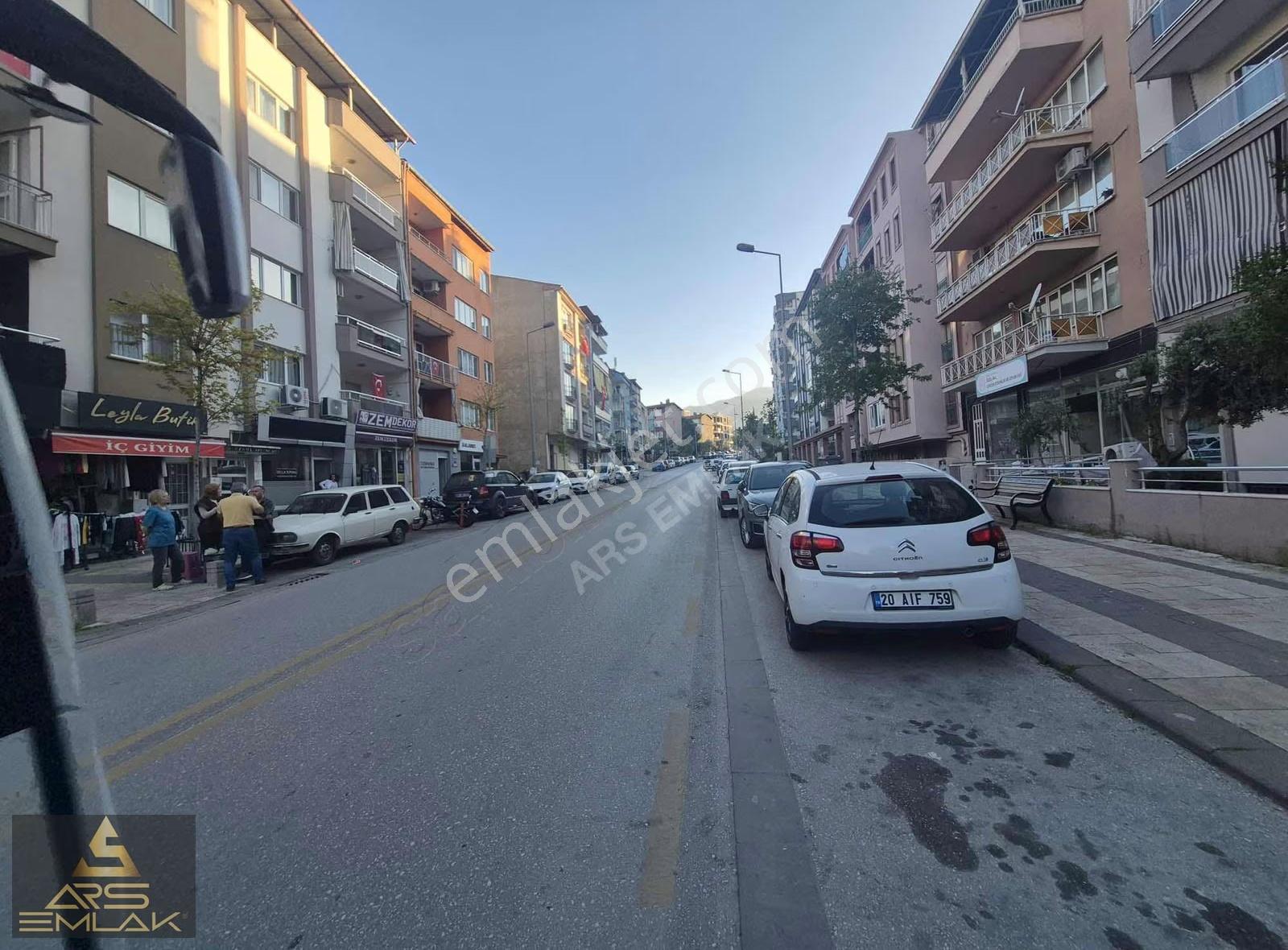 Ars Gayrimenkul'den Mehmetçik'te Kiralık 3+1 Daire - Görsel 4