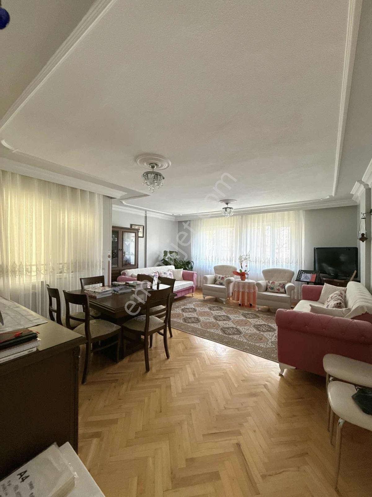 Ataevler Merkezde Satılık Site İçi Büyük 3+1 Daire - Görsel 2