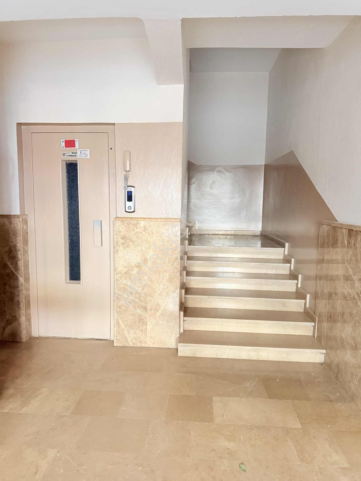 Ataevler Merkezde Satılık Site İçi Büyük 3+1 Daire - Görsel 9