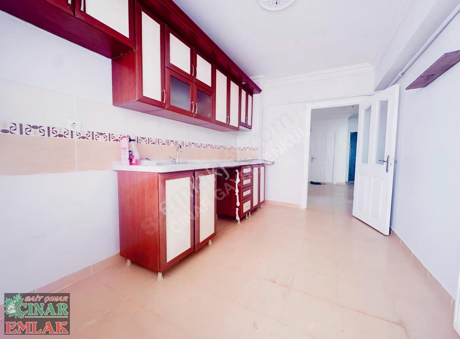 **çınardan** Pınarbaşı'nda 3+1 Çift Balkon Fırsat Ara Kat Daire