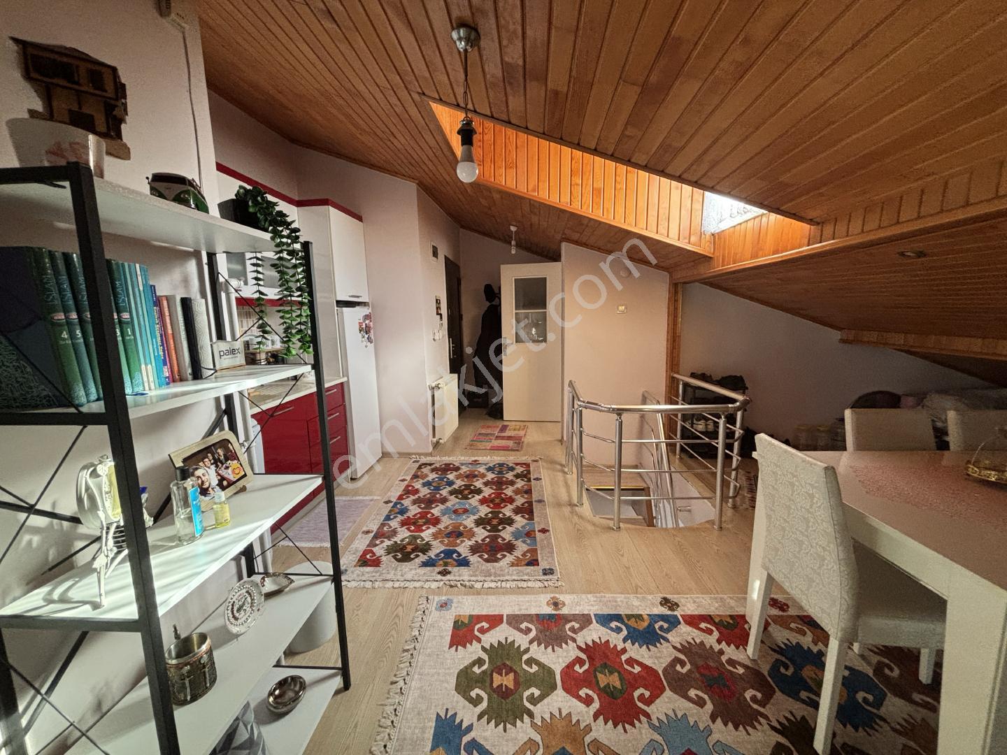Pendik Dumlupınar Mahallesi | Satılık Çatı Dubleks - 4+2 Daire - - Görsel 14