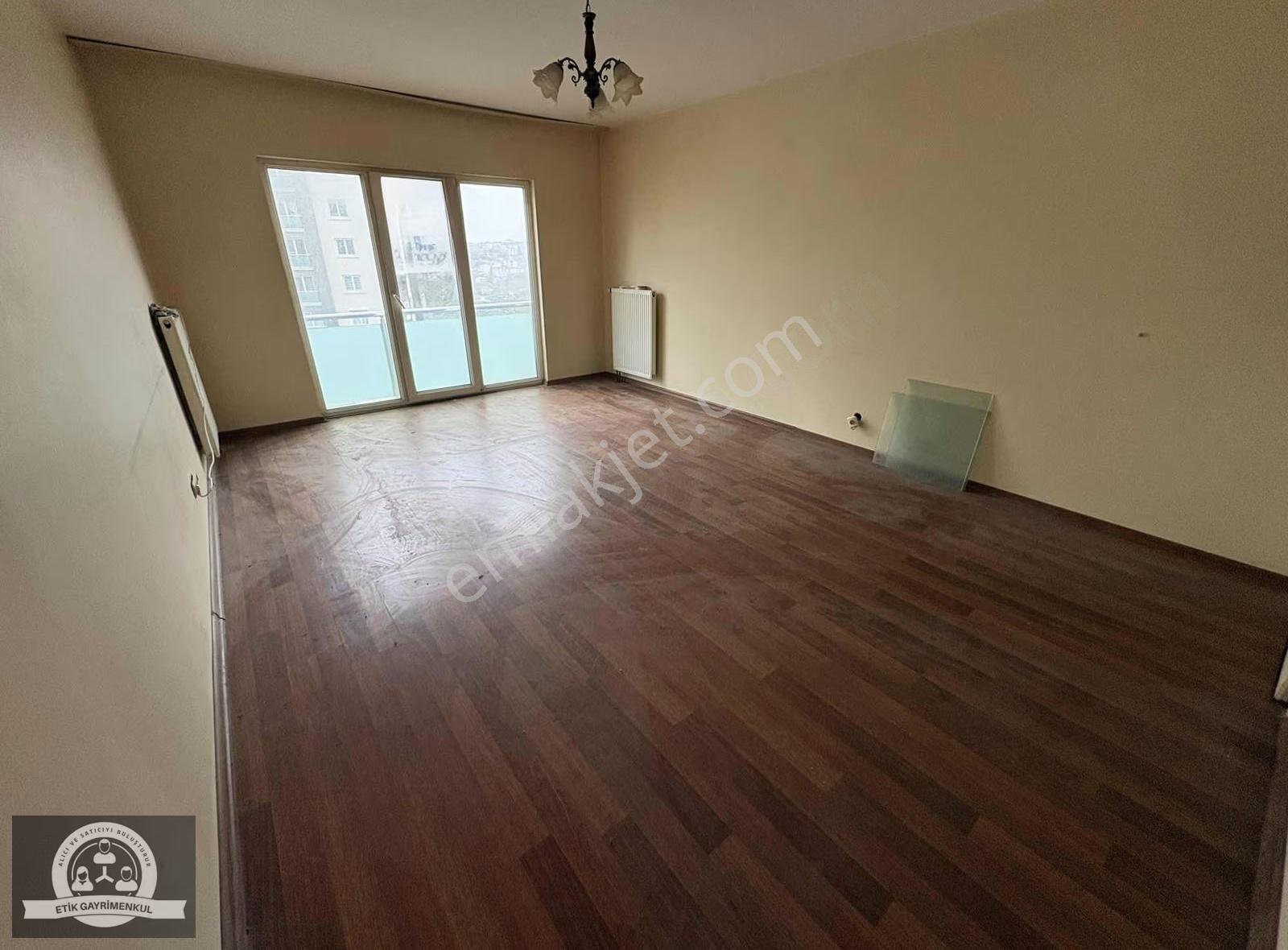 Kayabaşı Kiptaş Konutlarında 3+1 100 M2 Satılık Arakat Daire - Görsel 11